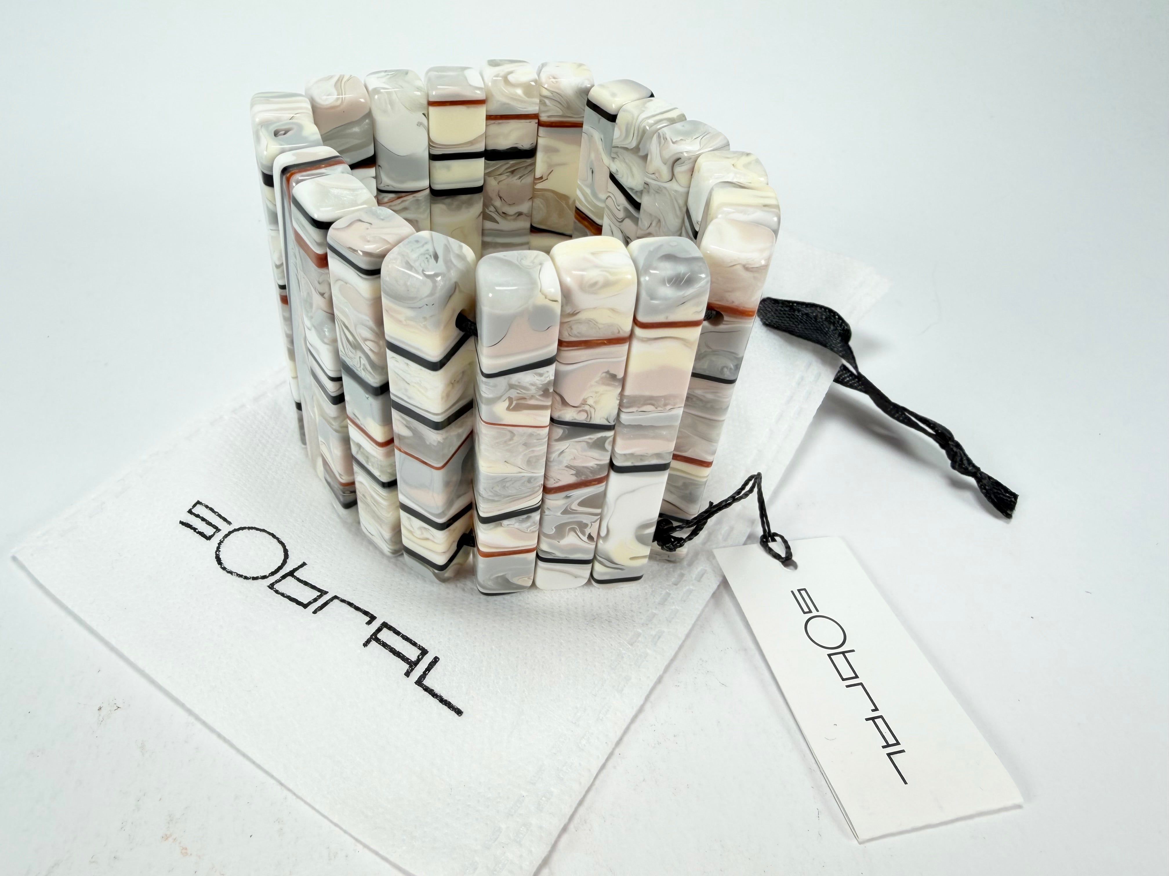 Sobral - Lágrima D'or "Yasmin" Elasticated Resin Bracelet ( 003137 )