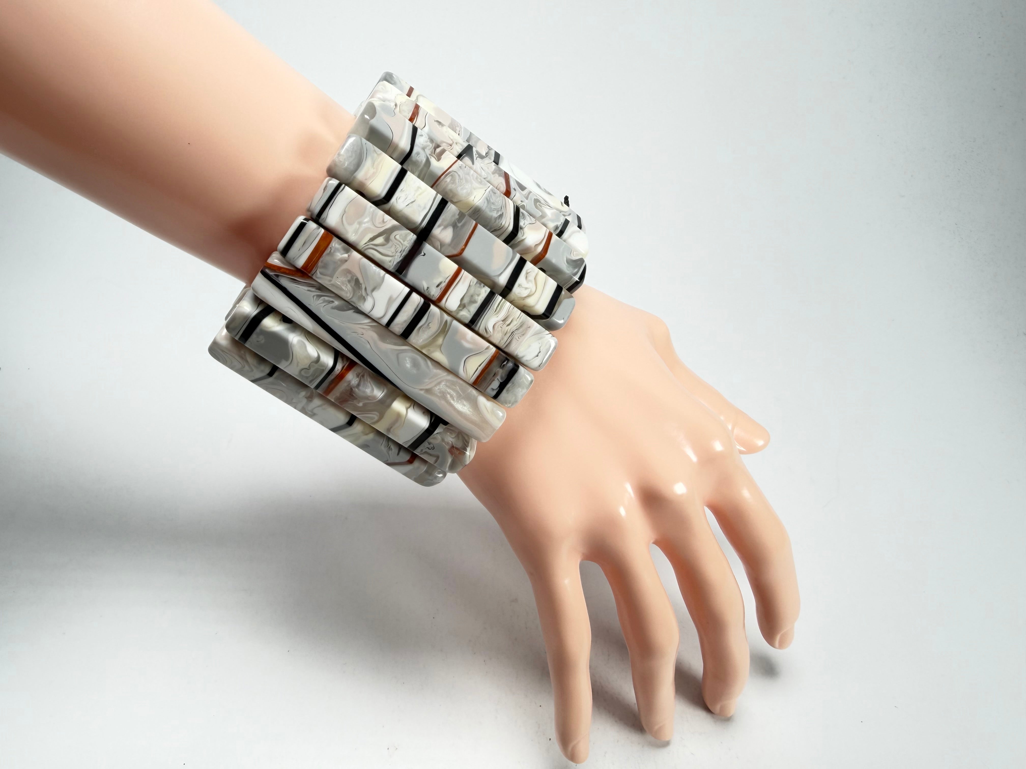 Sobral - Lágrima D'or "Yasmin" Elasticated Resin Bracelet ( 003137 )