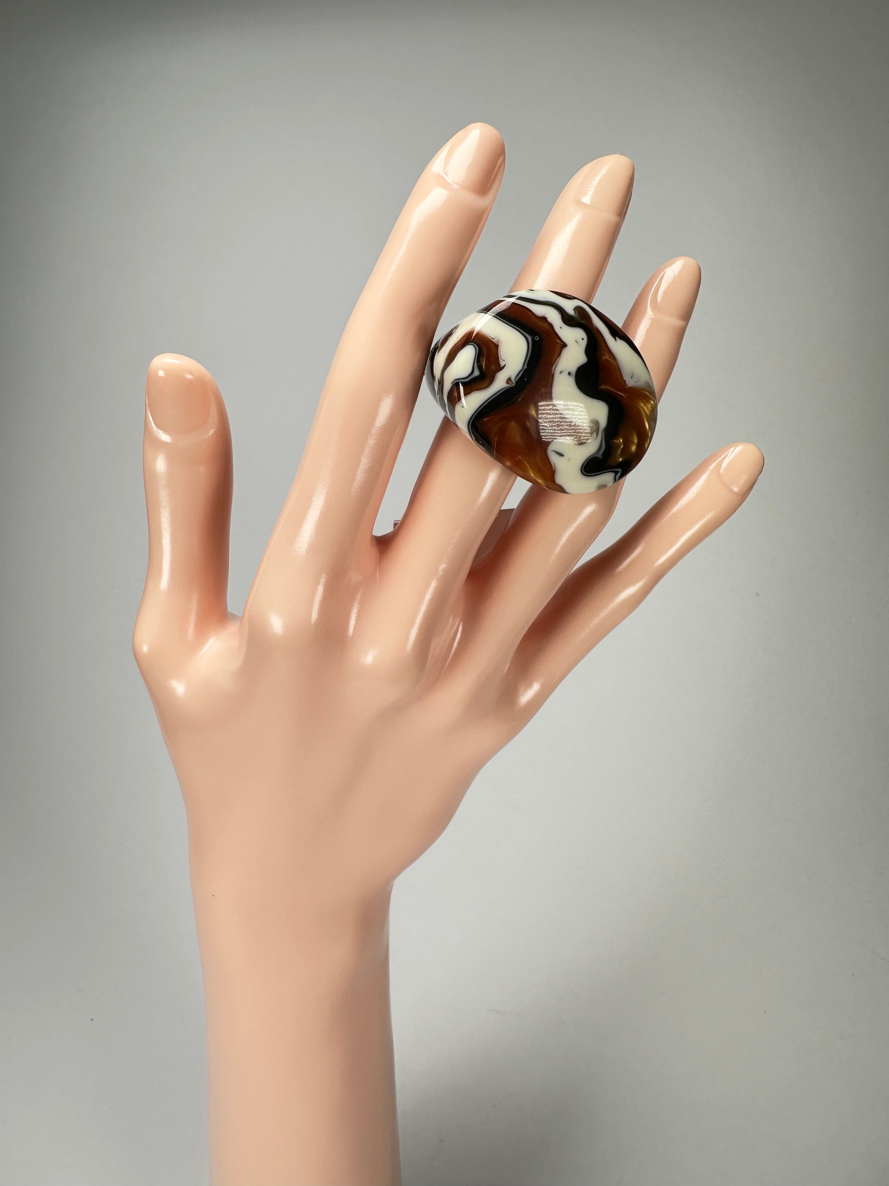 Sobral - Carmelo "Mares" Resin Ring ( 005417 ) - Size UK M / US 6