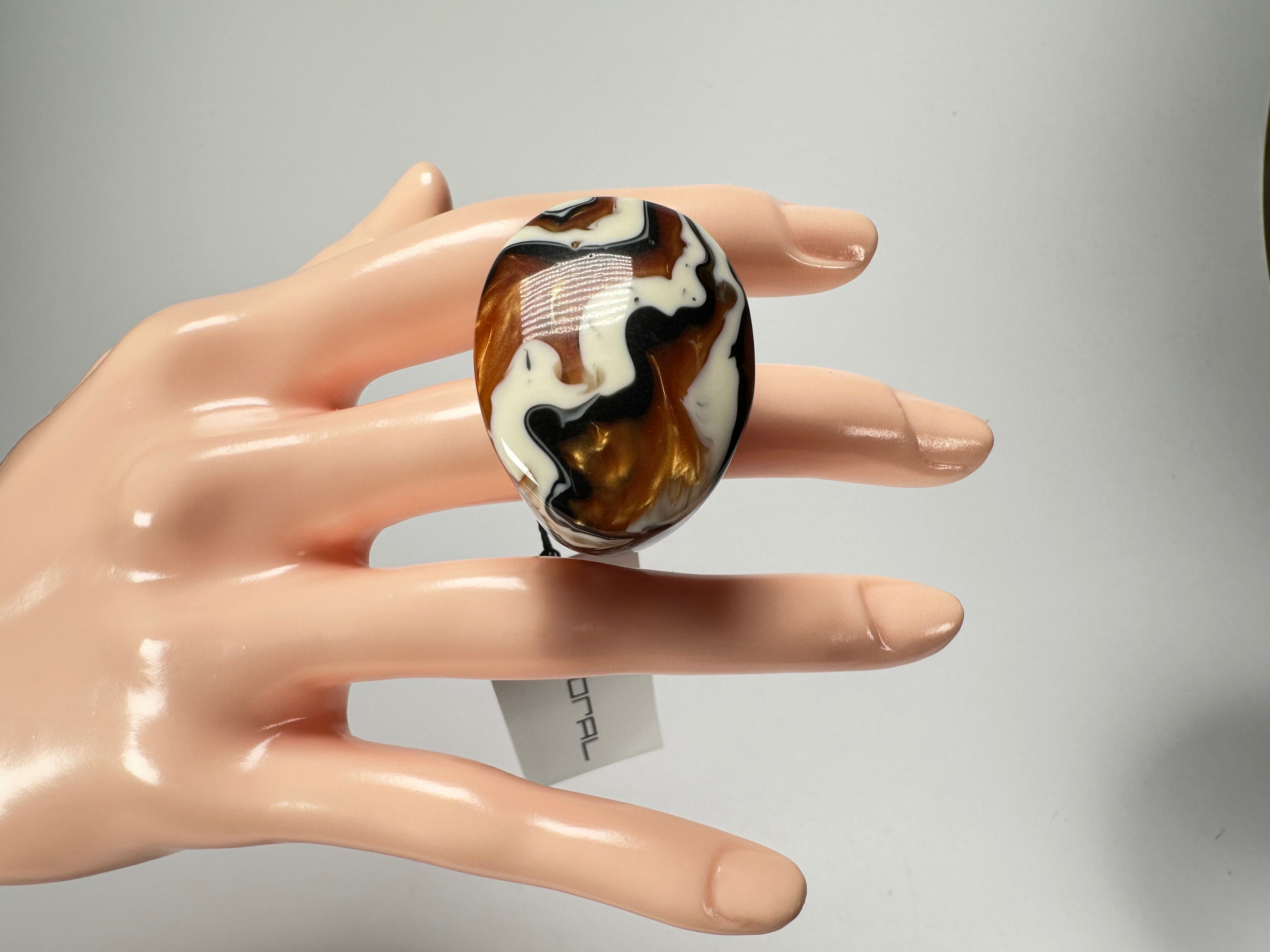 Sobral - Carmelo "Mares" Resin Ring ( 005417 ) - Size UK M / US 6