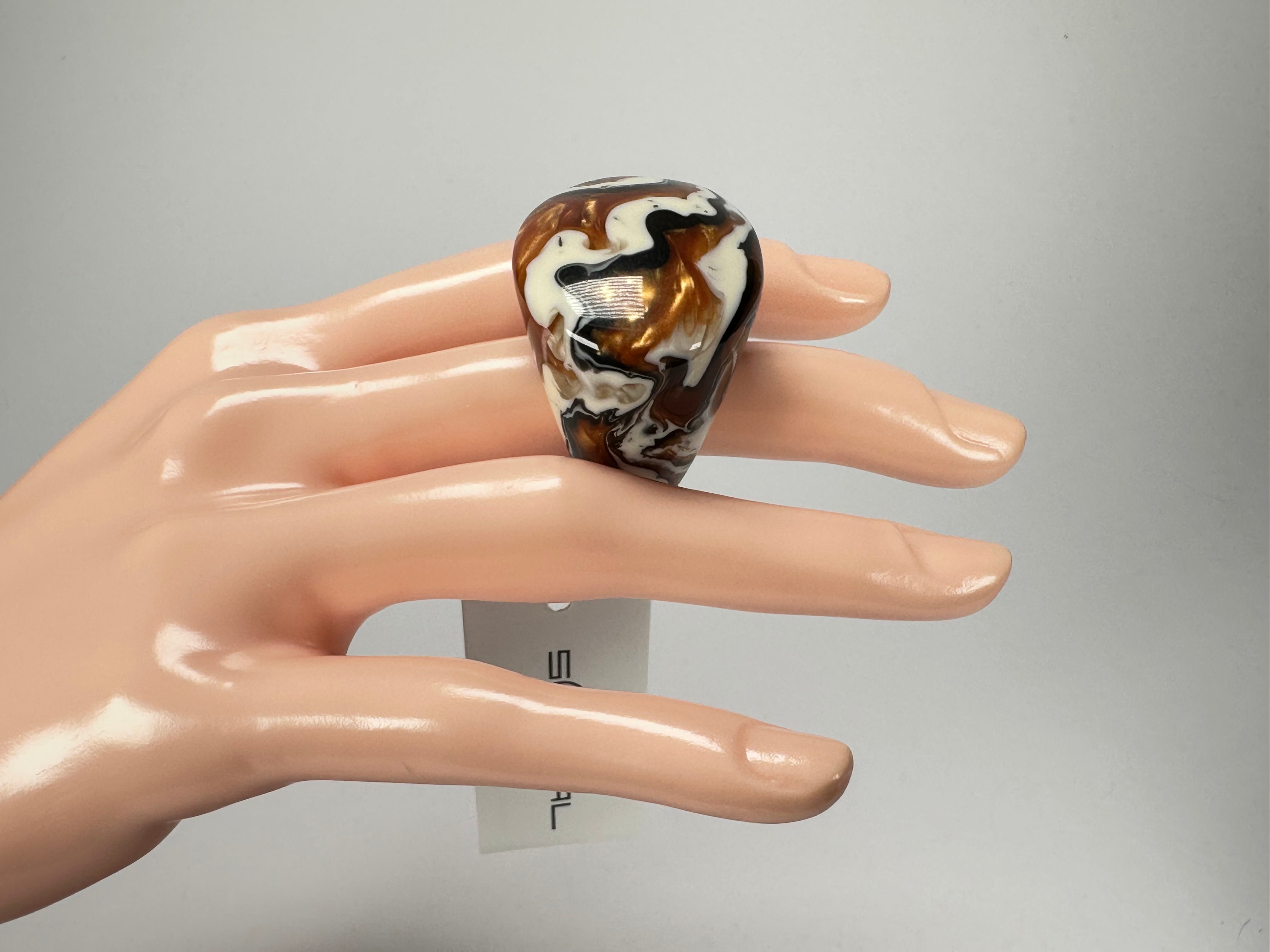 Sobral - Carmelo "Mares" Resin Ring ( 005417 ) - Size UK M / US 6