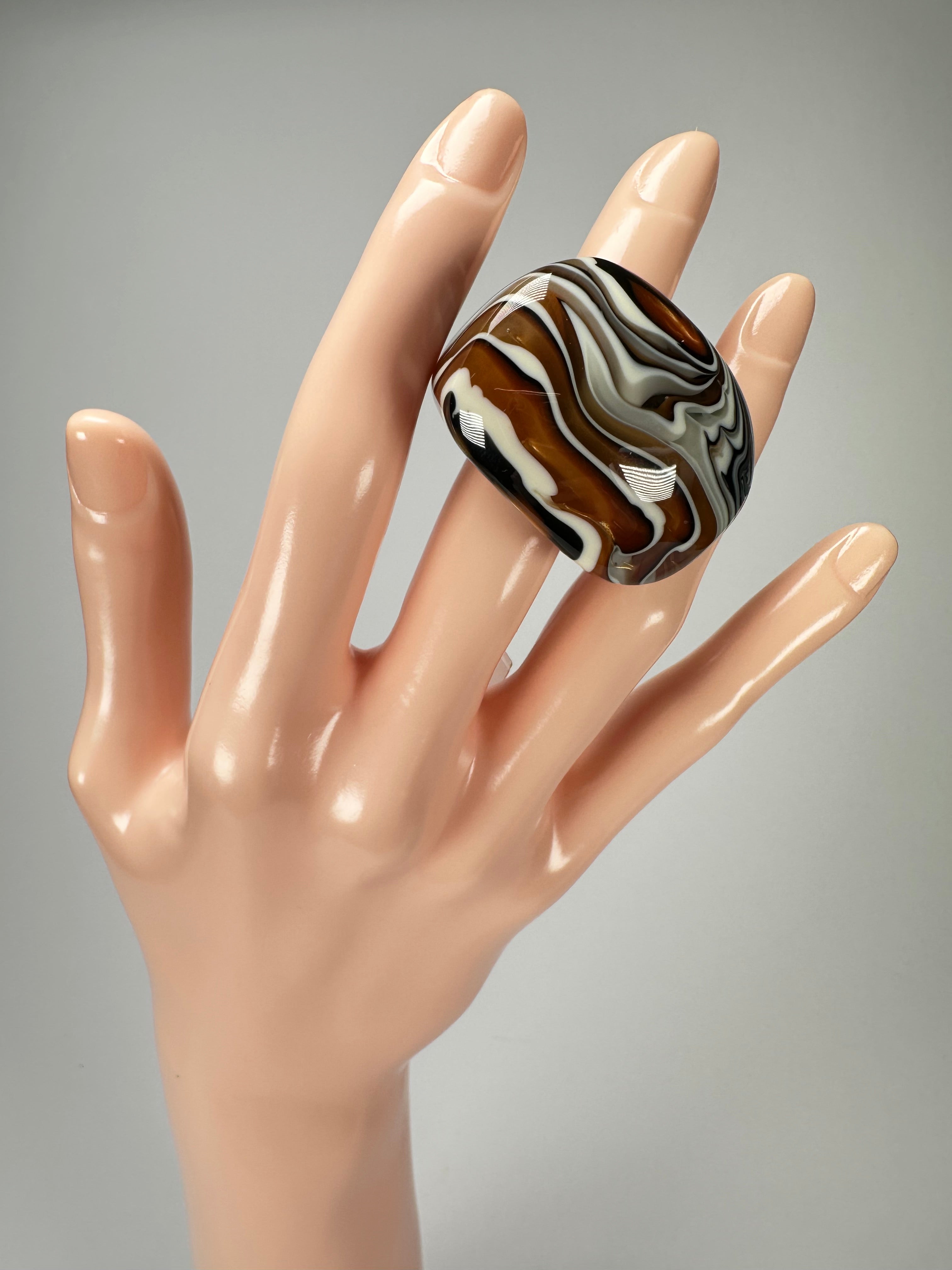 Sobral - Carmelo "Mares" Resin Ring ( 005417 ) - Size UK Q / US 8