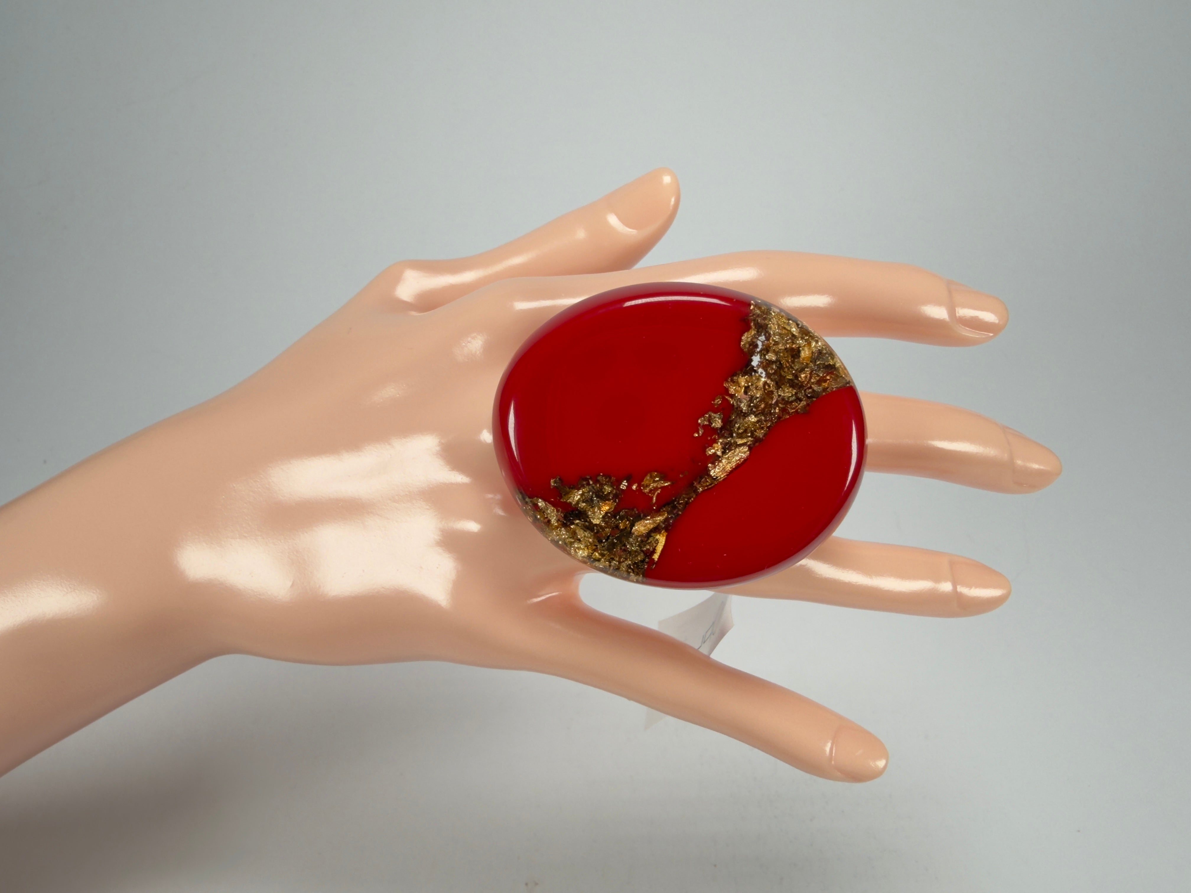 Sobral - Metalique "Munique" Orlando Red Resin Ring ( 005145 ) - Size UK M / US 6