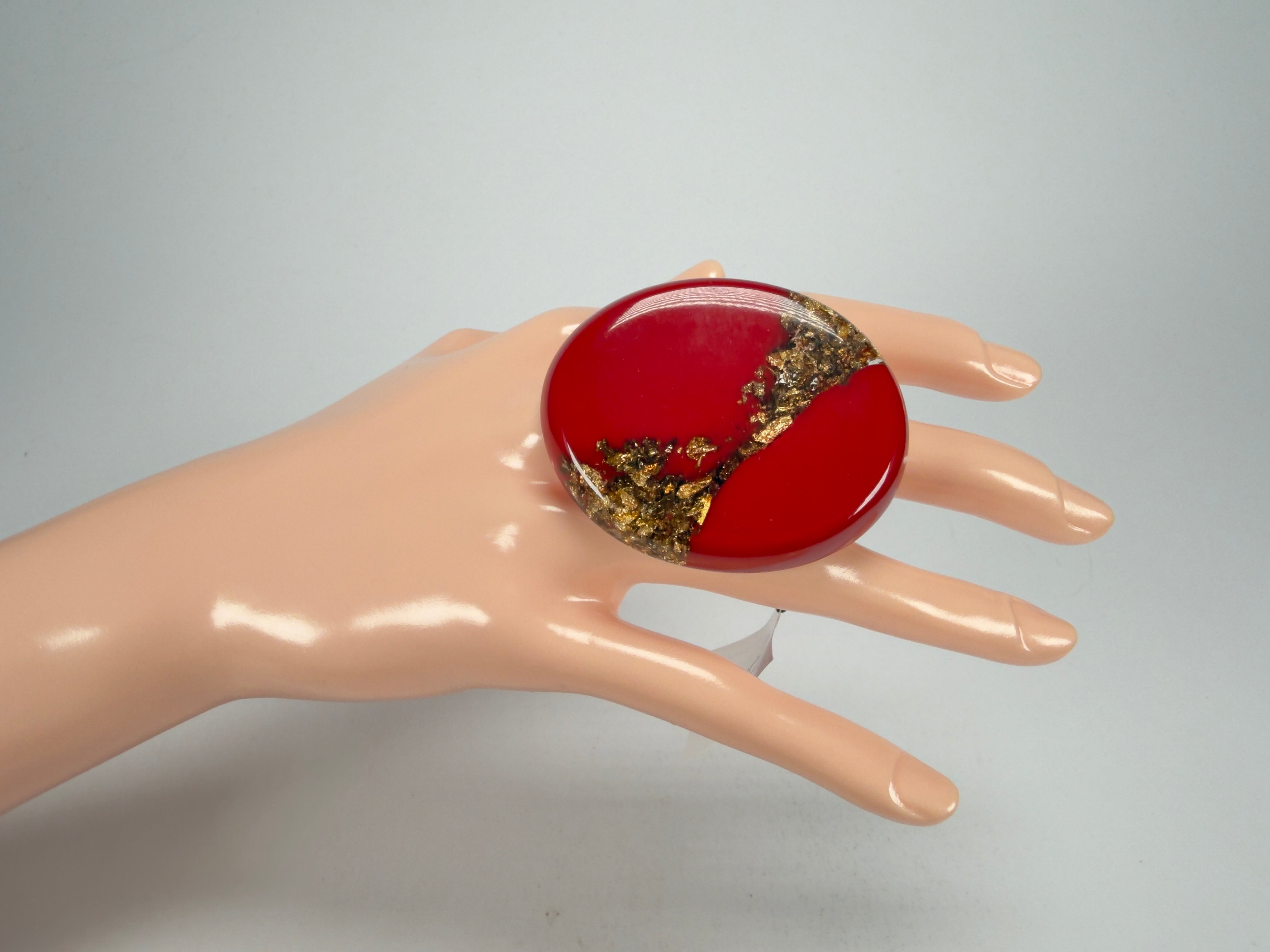 Sobral - Metalique "Munique" Orlando Red Resin Ring ( 005145 ) - Size UK M / US 6