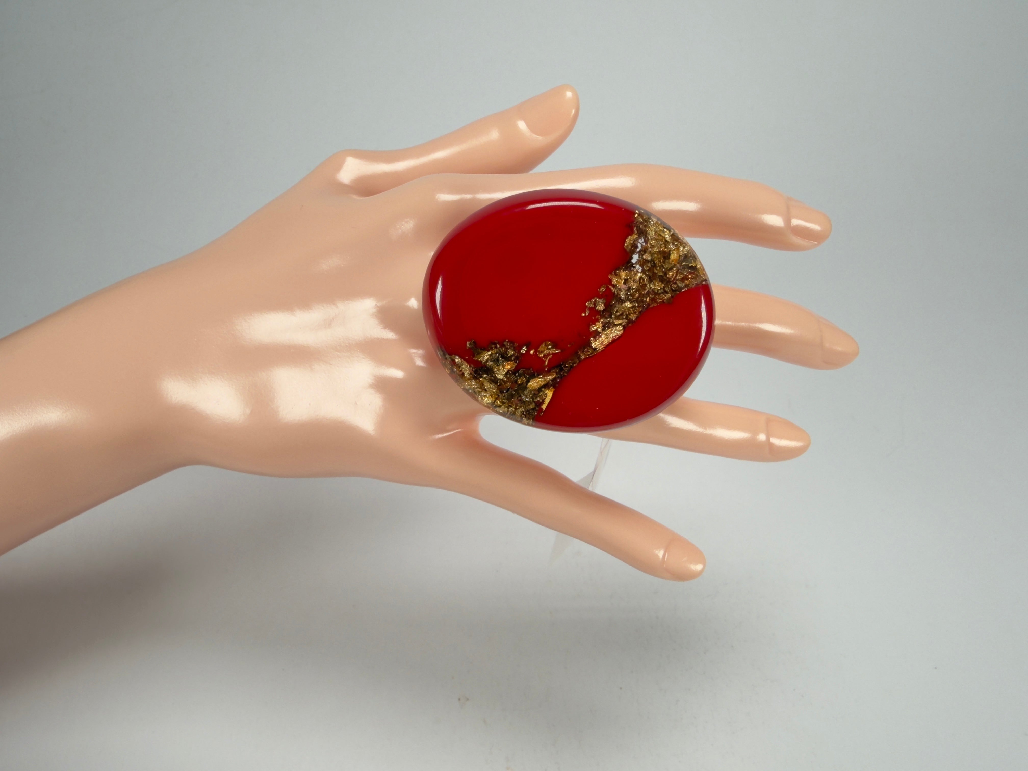 Sobral - Metalique "Munique" Orlando Red Resin Ring ( 005145 ) - Size UK M / US 6