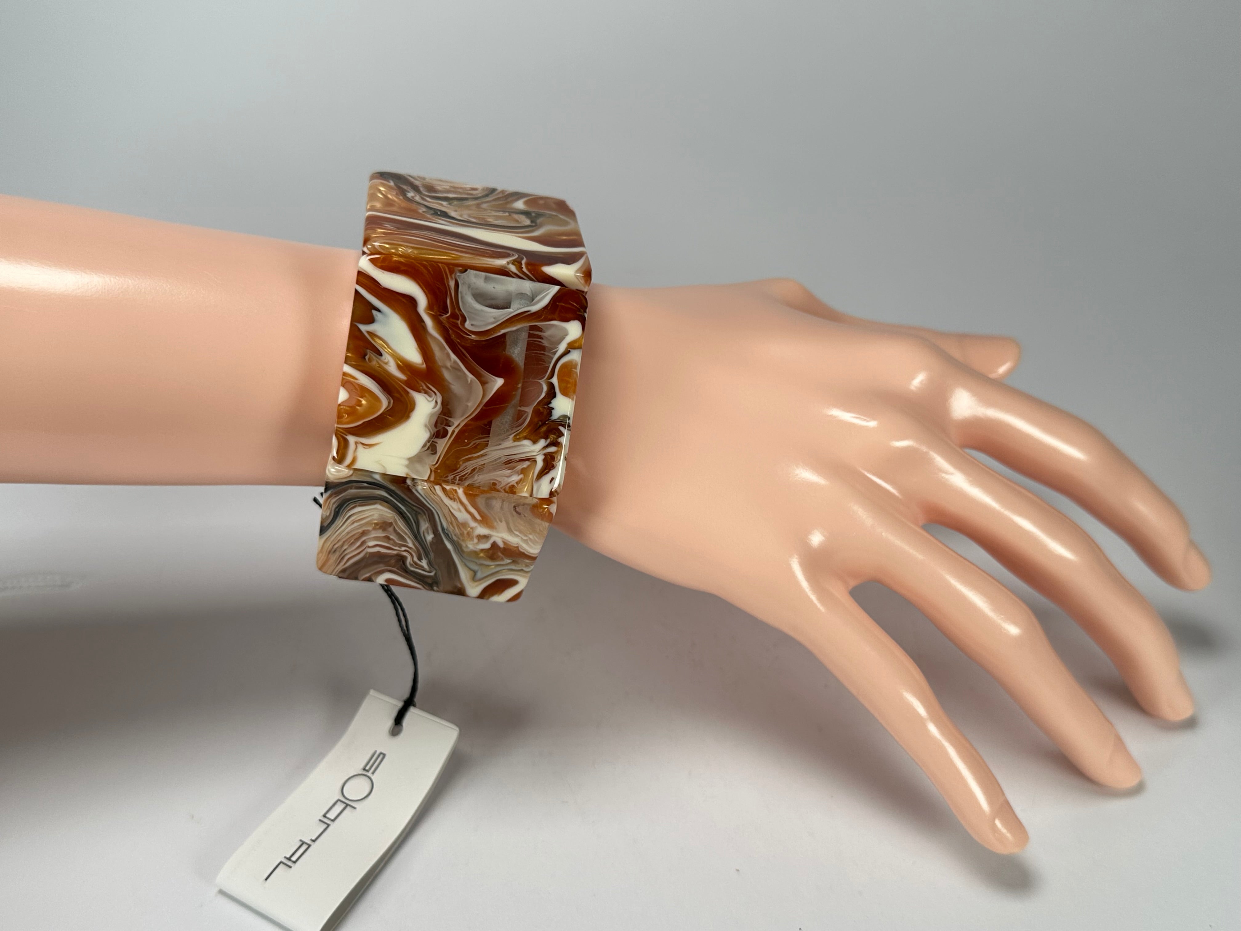 Sobral - Carmelo "Mery" Onda Creme Resin Bracelet ( 004575 )