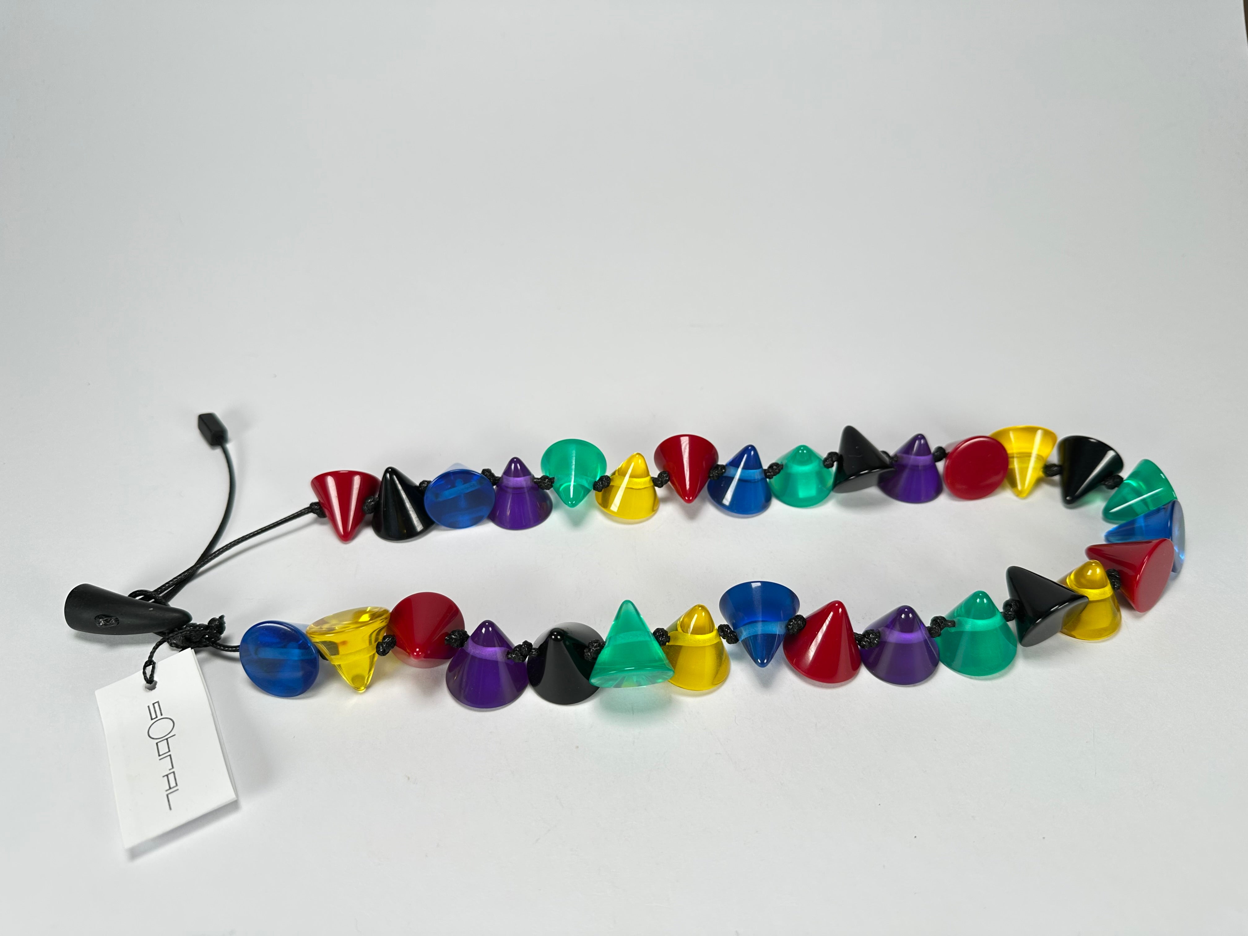 Sobral - Mix 2023 "Cones MD" Resin Necklace ( 005368 )