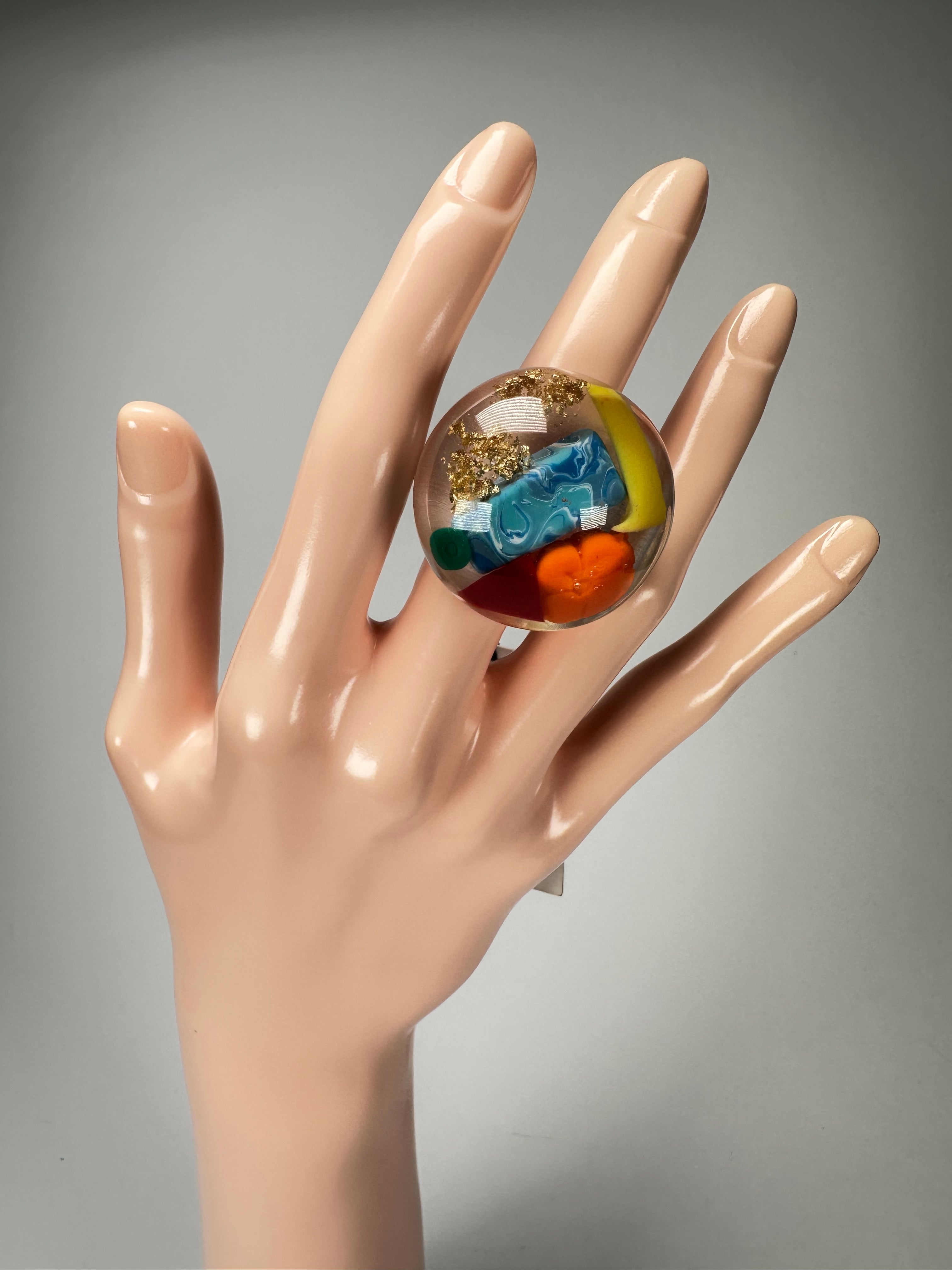 Sobral - Past Present "Corcovado" Resin Ring ( 003259 ) - Size UK Q / US 8