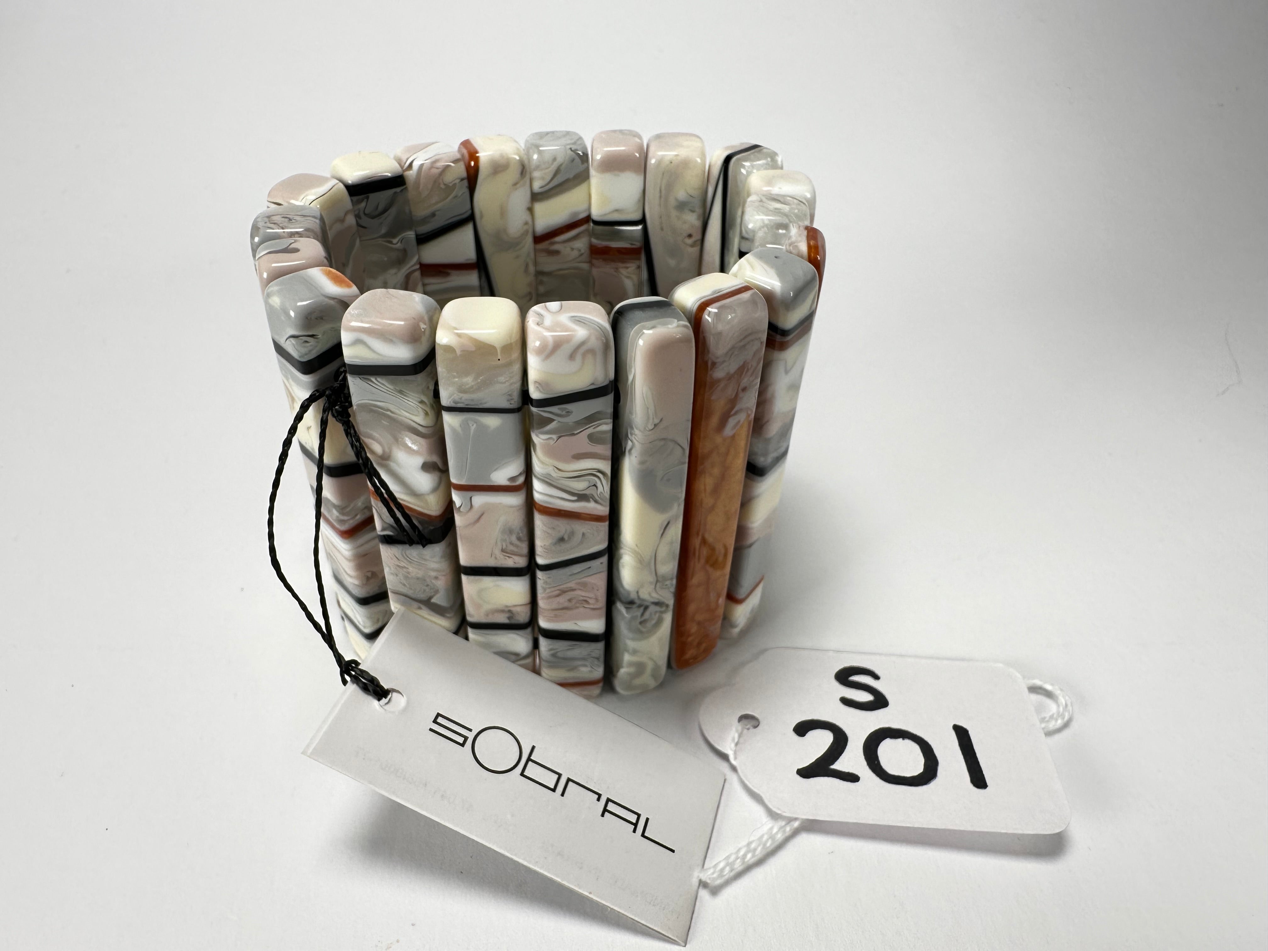 Sobral - Lágrima D'or "Yasmin" Elasticated Resin Bracelet ( 003137 )