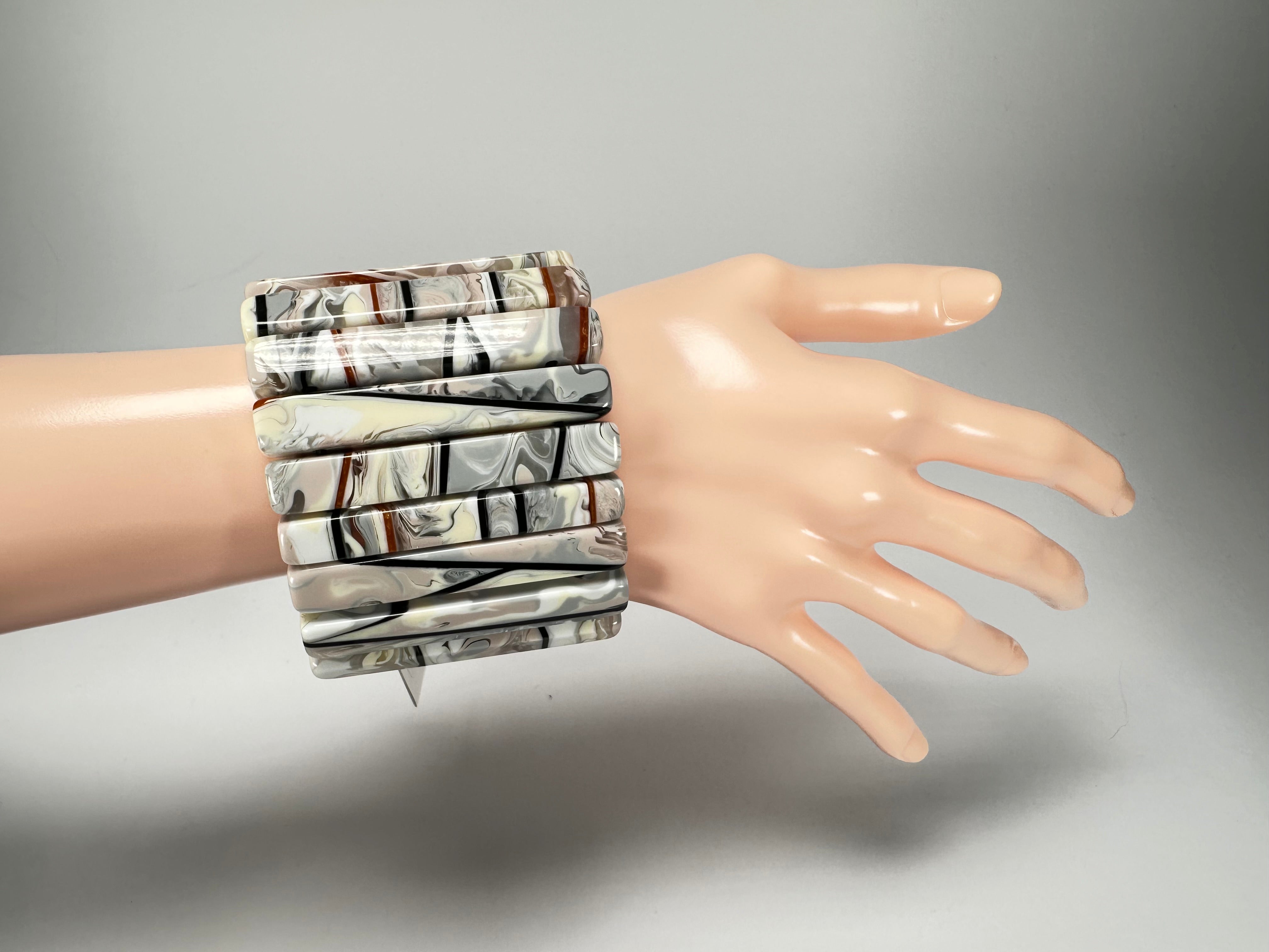 Sobral - Lágrima D'or "Yasmin" Elasticated Resin Bracelet ( 003137 )