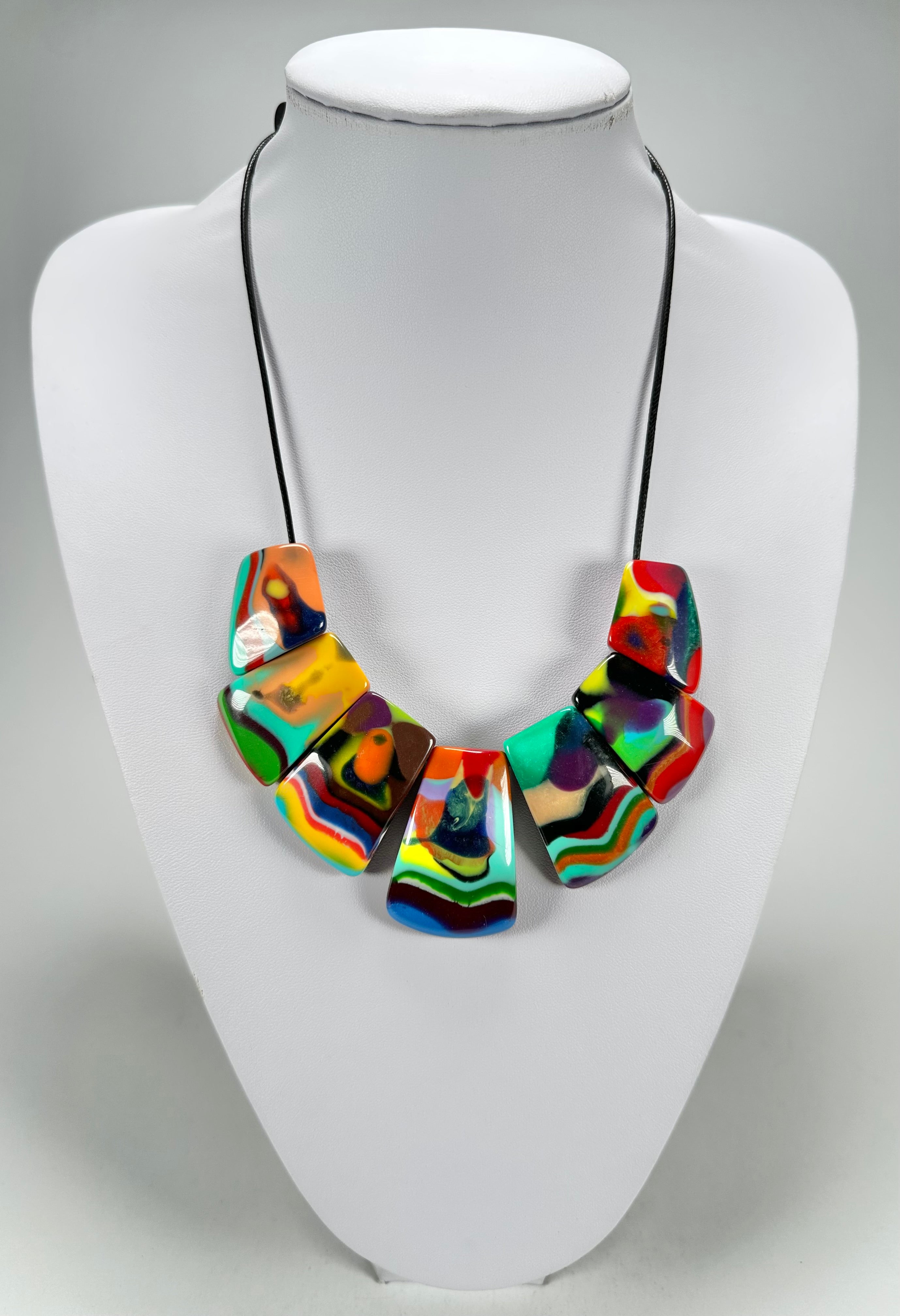 Sobral - Multi-Colour "Franz" Resin Necklace ( 003615 )