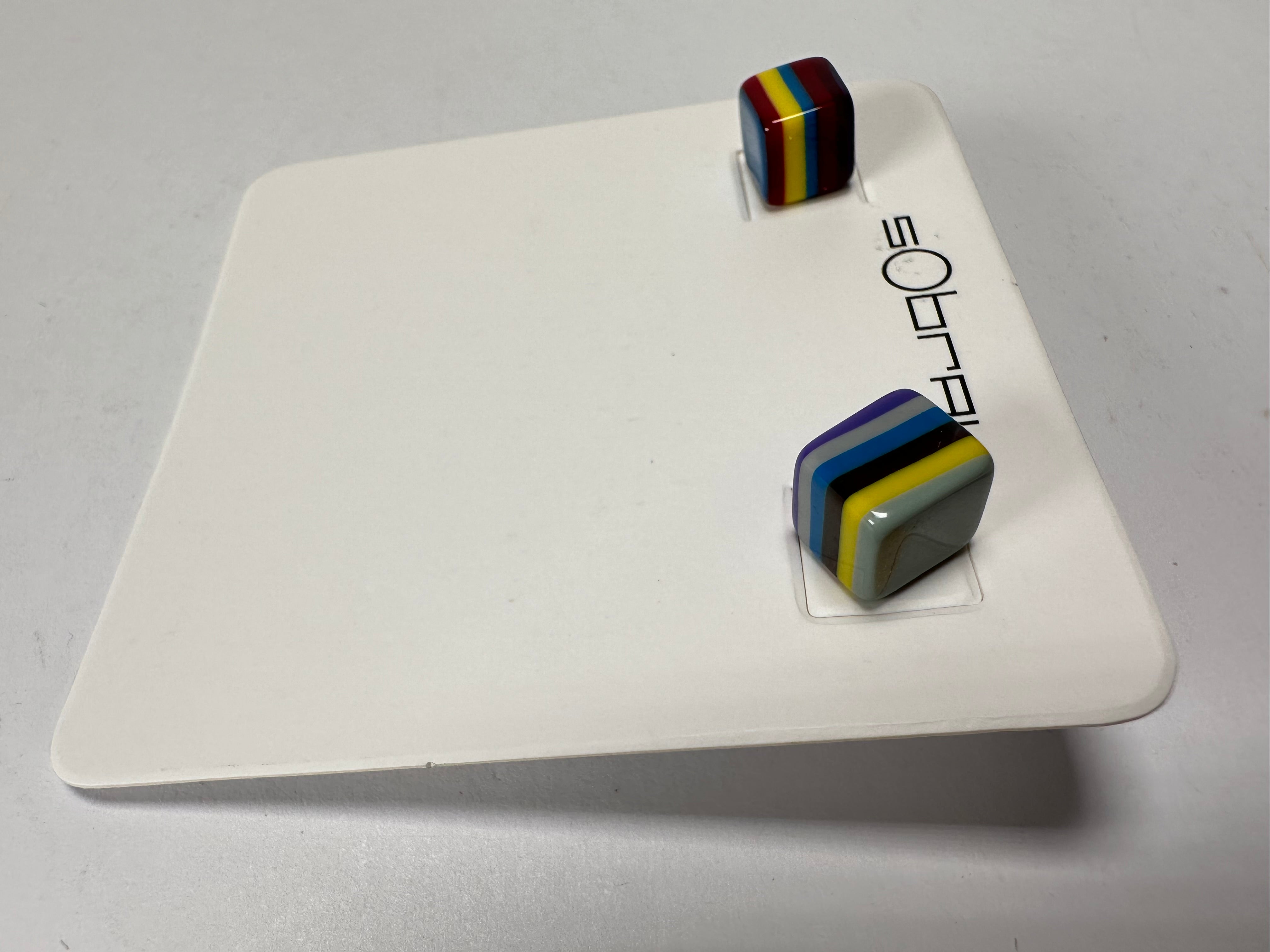 Sobral - Pop Art "Cubinho" Resin Earrings ( 000096 )