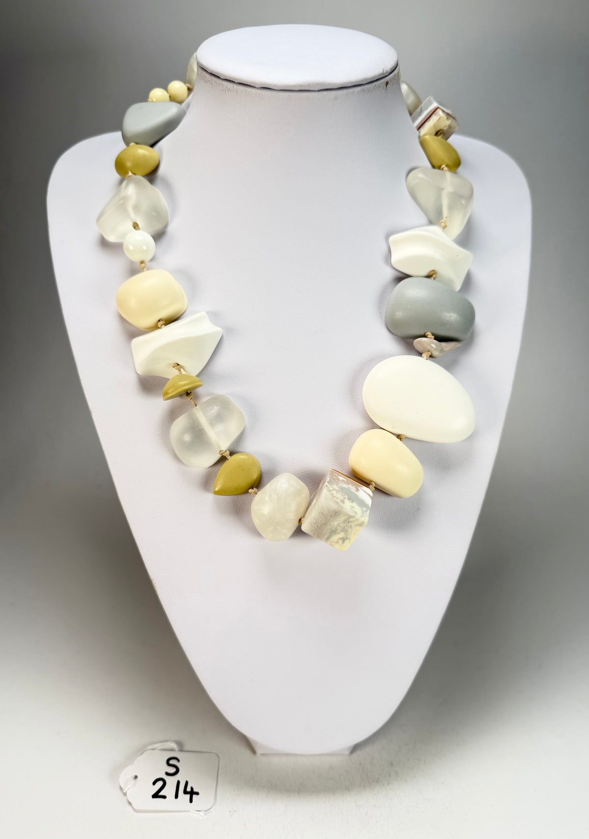 Sobral - Indiana "Marfim" Cream Mix 70cm Resin Necklace ( 000033 )