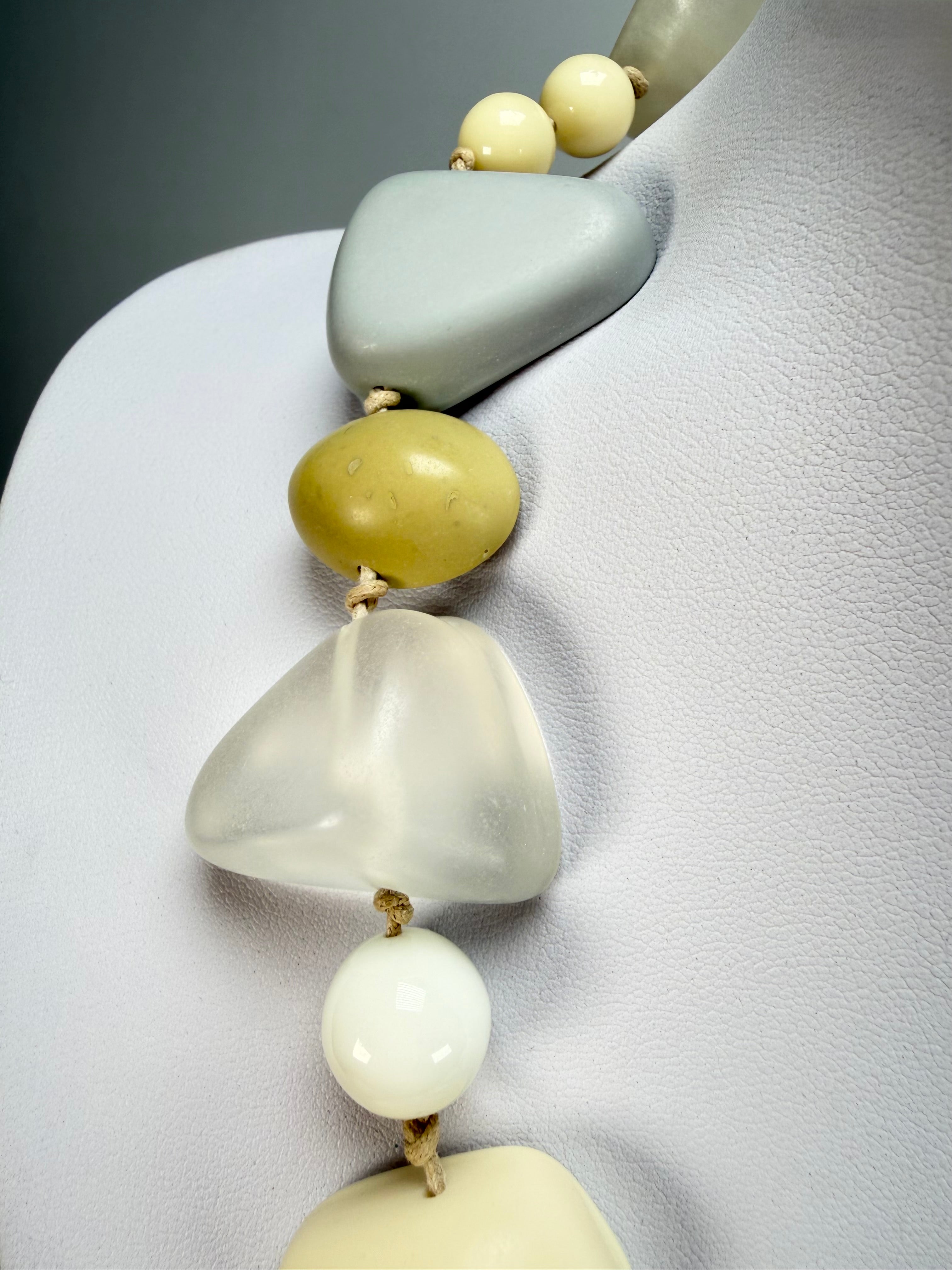 Sobral - Indiana "Marfim" Cream Mix 70cm Resin Necklace ( 000033 )