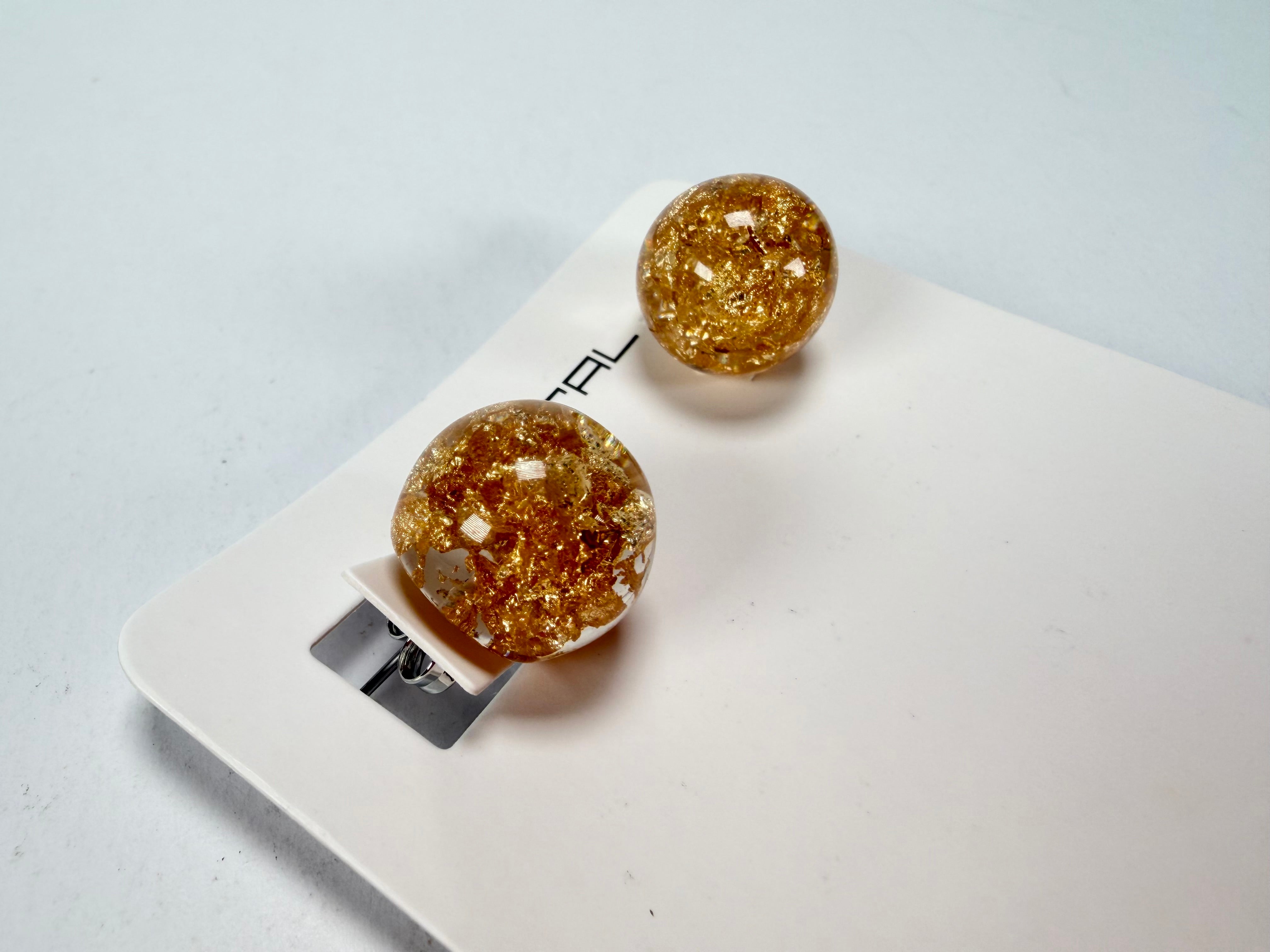 Sobral - Metalique "Eolia" Resin Earrings ( 002835 )