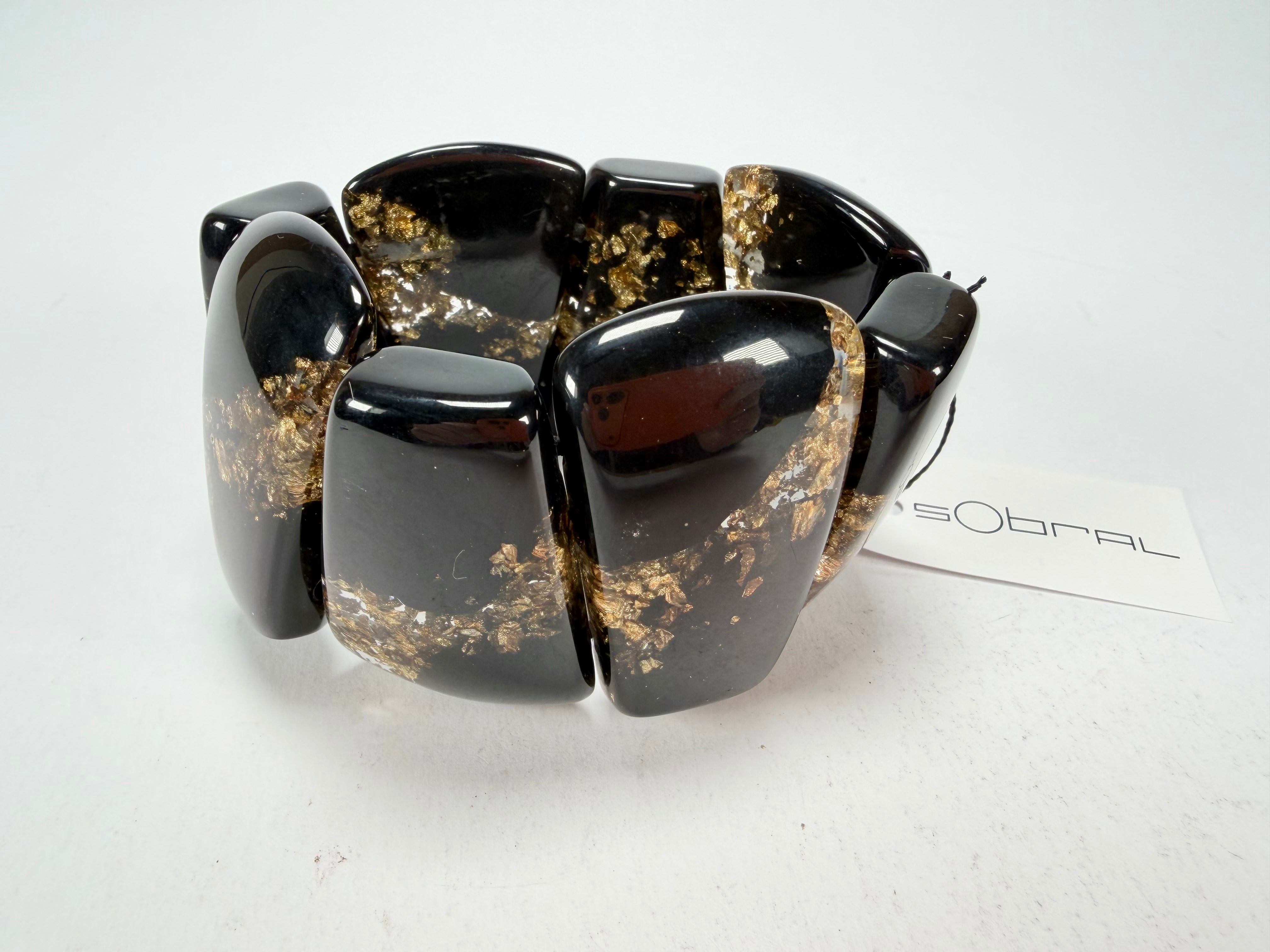 Sobral - Metalique "Rimla" Black & Gold Elasticated Resin Bracelet ( 004498 )