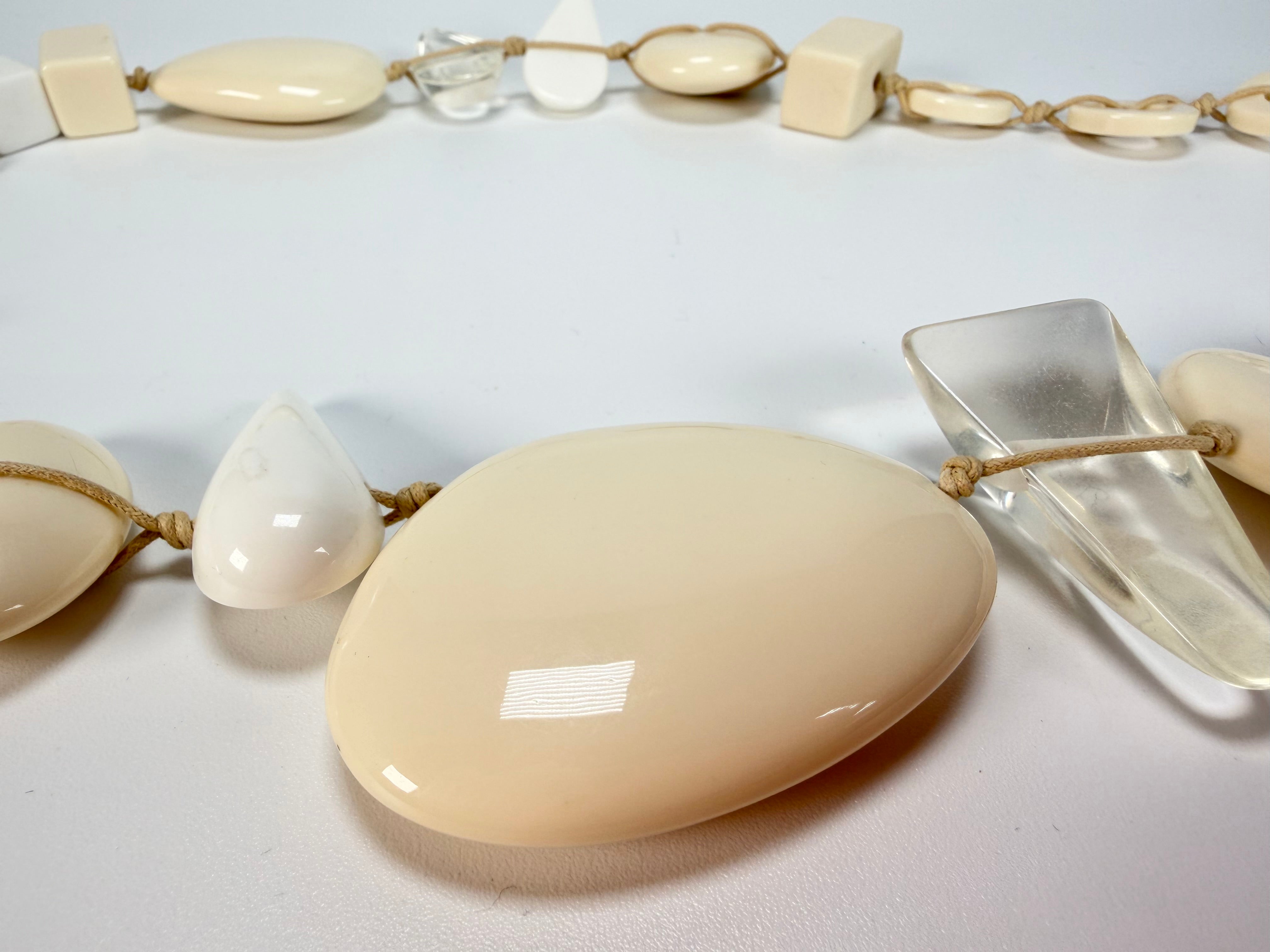 Sobral - Indiana "Aventuras" Marfim Cream Mix 110cm Resin Necklace ( 000038 )