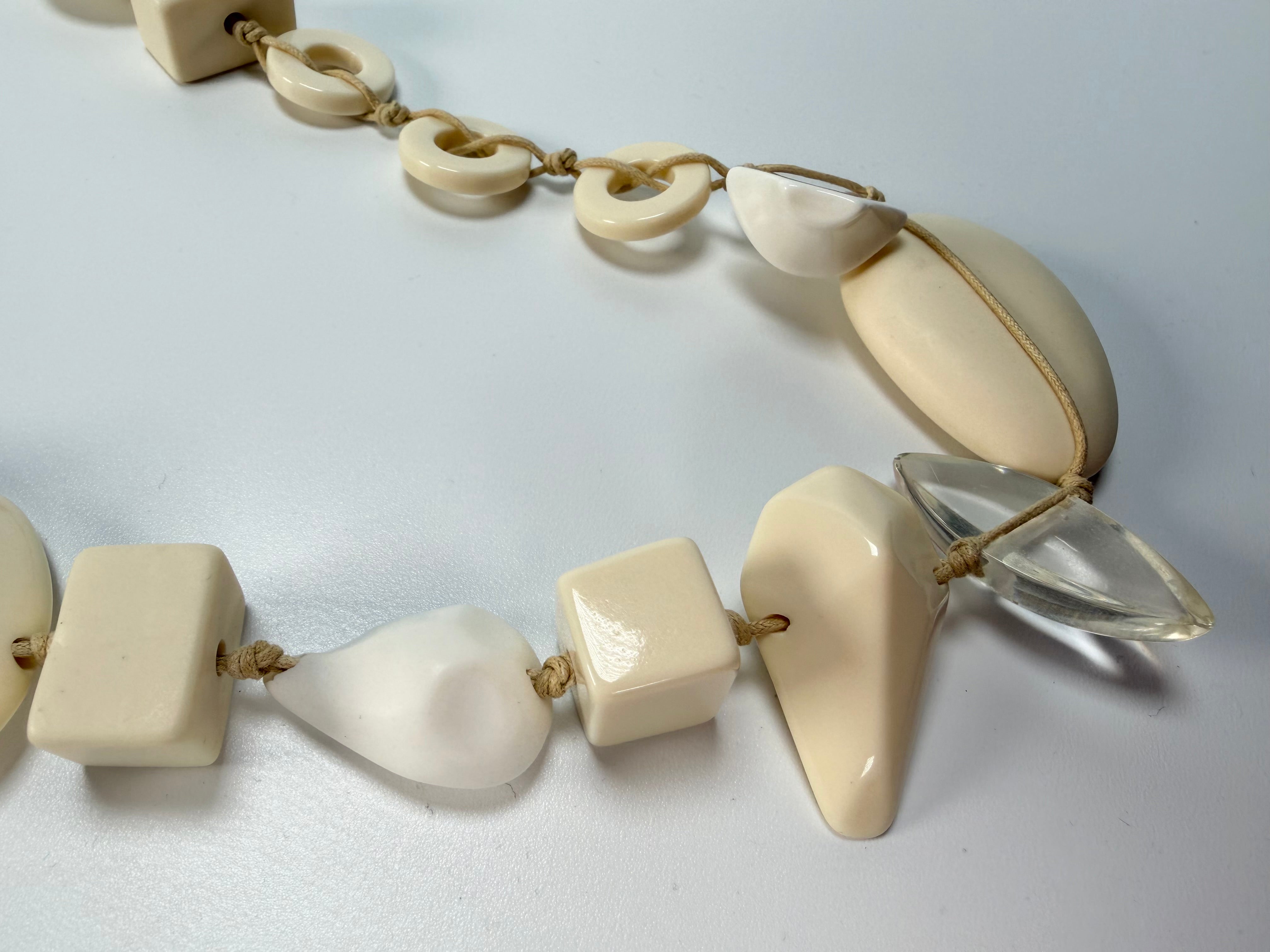 Sobral - Indiana "Aventuras" Marfim Cream Mix 110cm Resin Necklace ( 000038 )