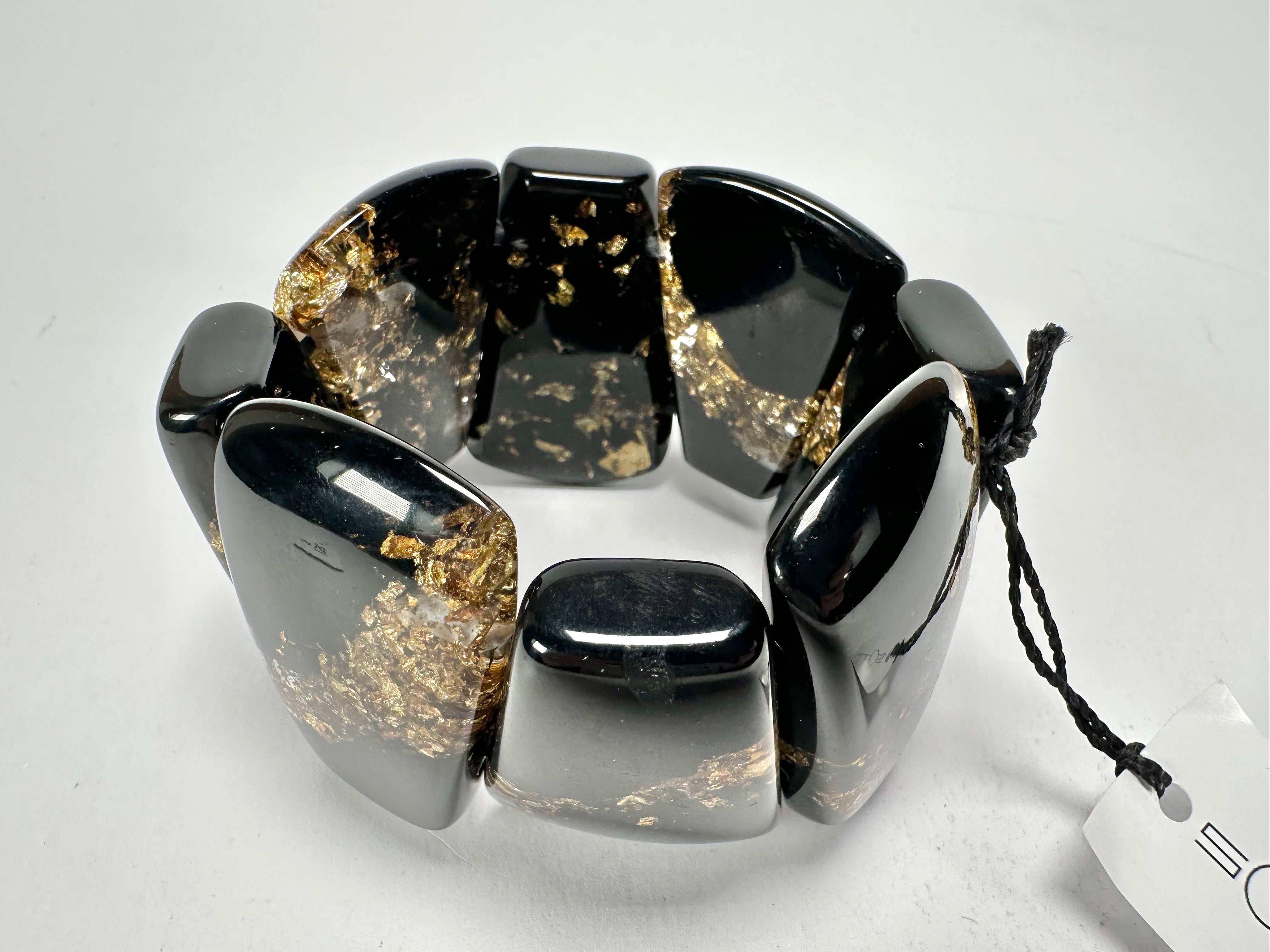 Sobral - Metalique "Rimla" Black & Gold Elasticated Resin Bracelet ( 004498 )