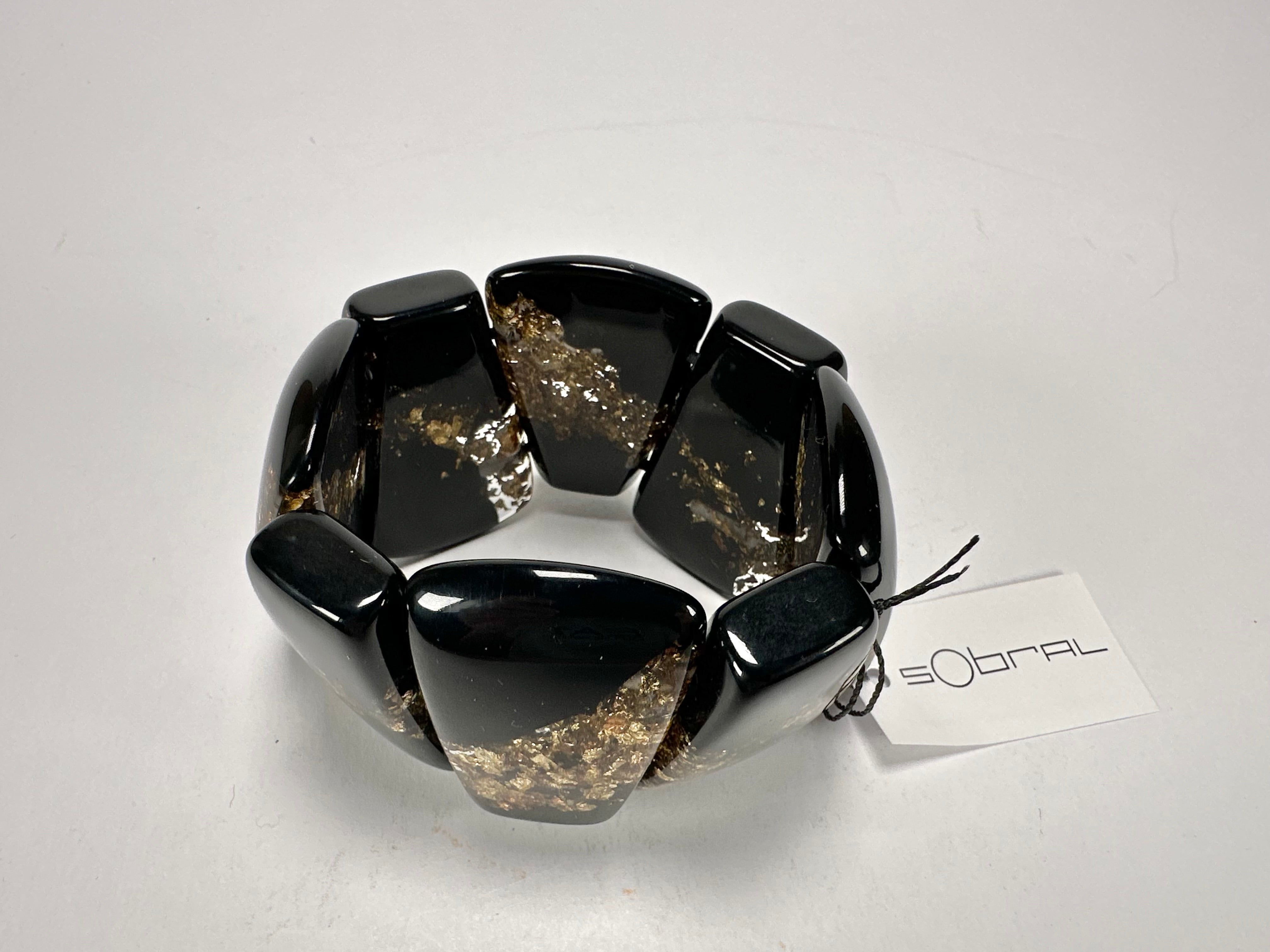 Sobral - Metalique "Rimla" Black & Gold Elasticated Resin Bracelet ( 004498 )