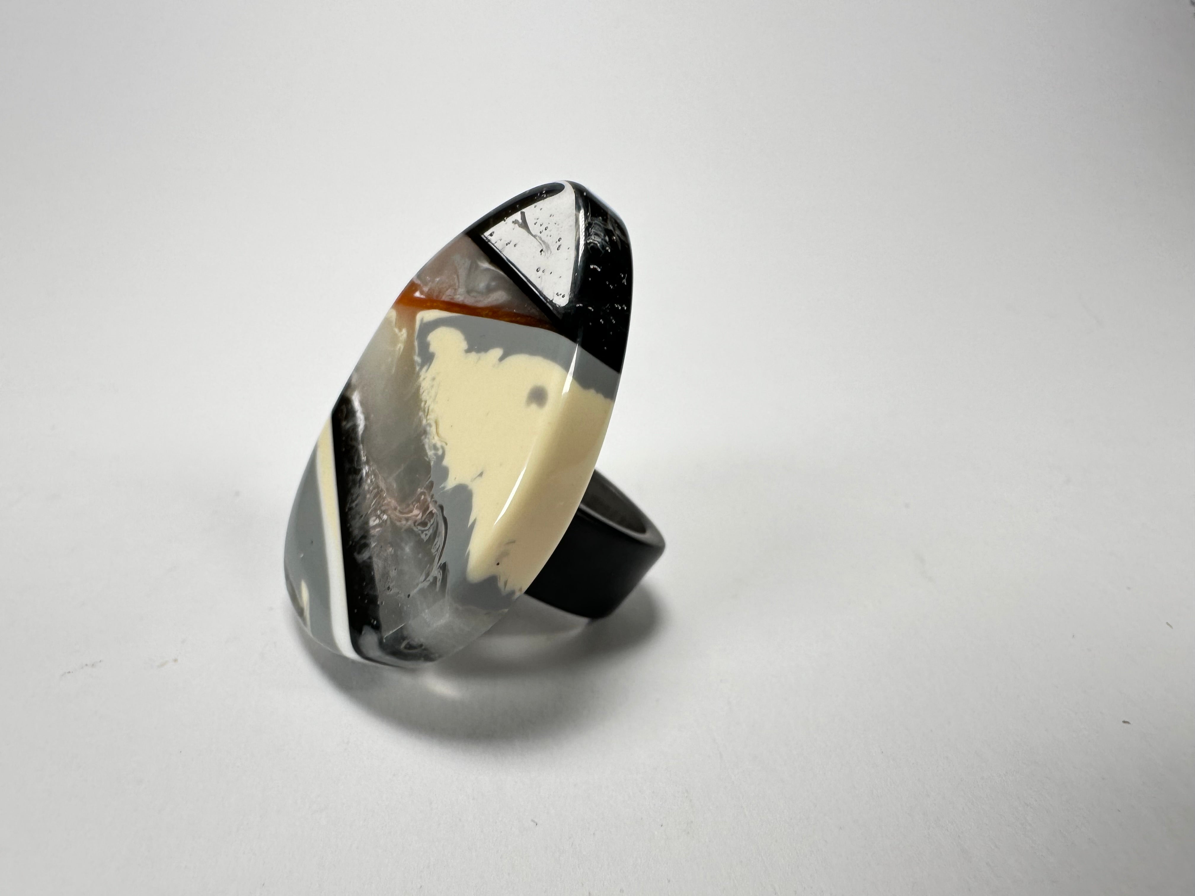 Sobral - Lágrima D'or "Namibia" Resin Ring ( 005113 ) - Size UK P / US 7.5