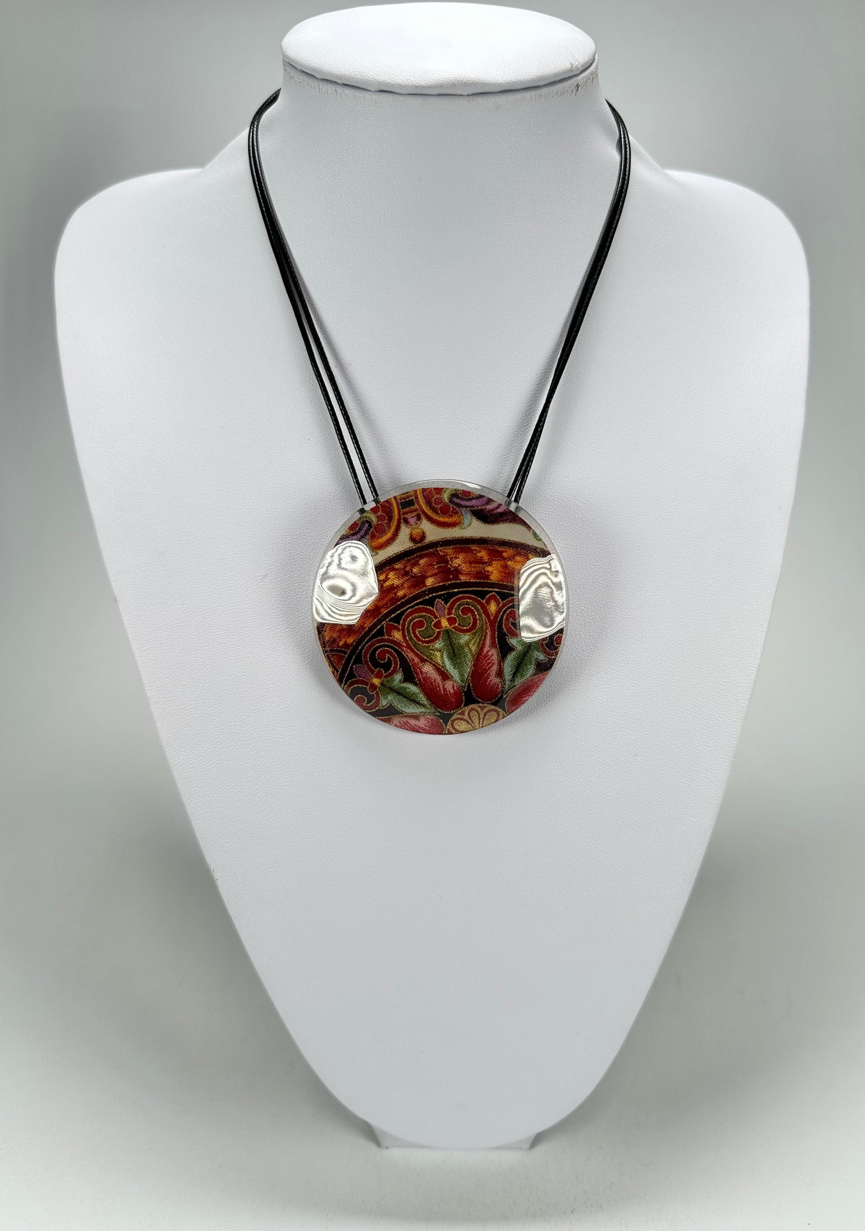 Sobral - Multi-Colour "Retro Fabric" Disc On Cord Studio Design Resin Necklace ( 000000 )