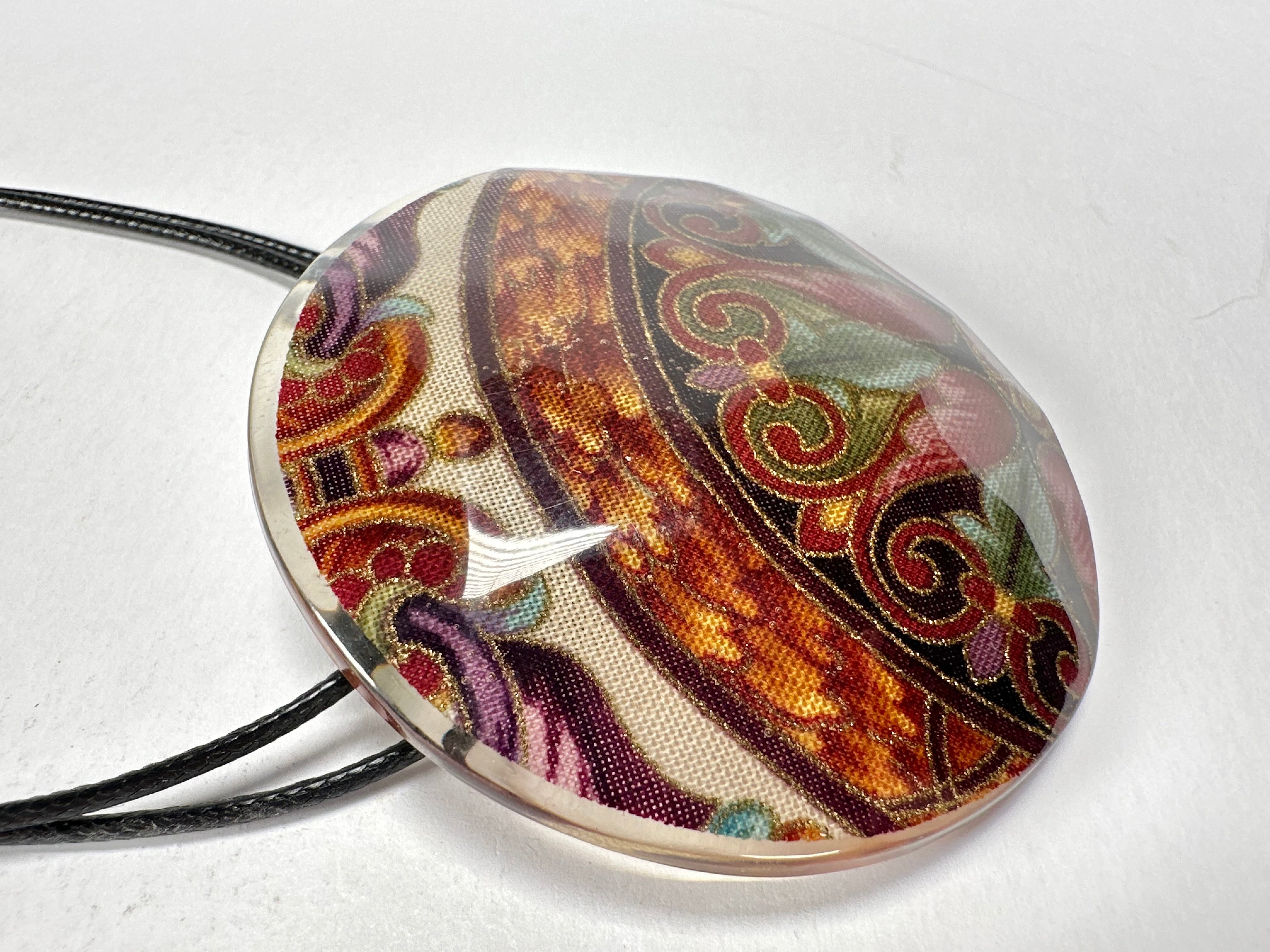 Sobral - Multi-Colour "Retro Fabric" Disc On Cord Studio Design Resin Necklace ( 000000 )