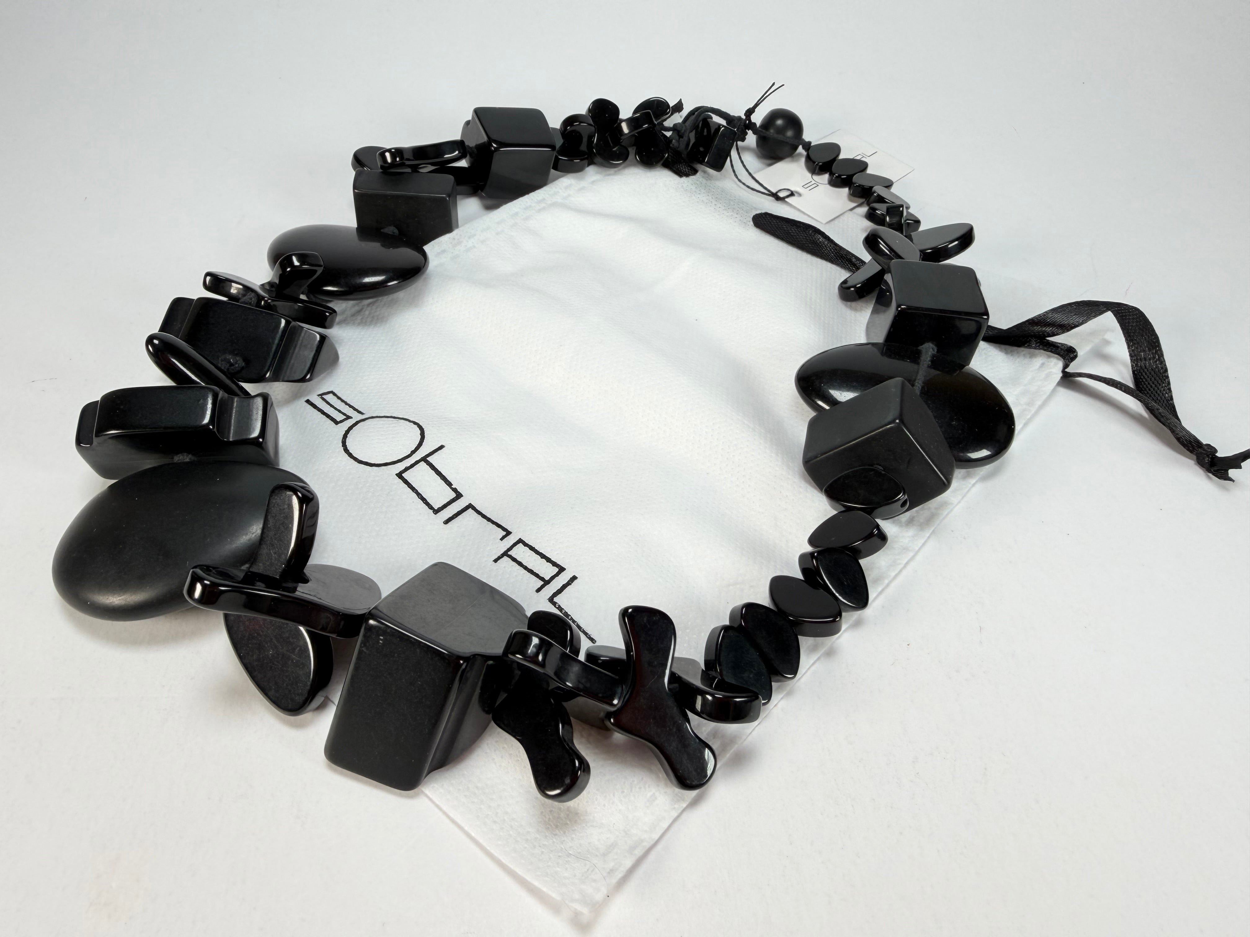 Sobral - Indiana "Noir" Black Mix 70cm Resin Necklace ( 000033 )