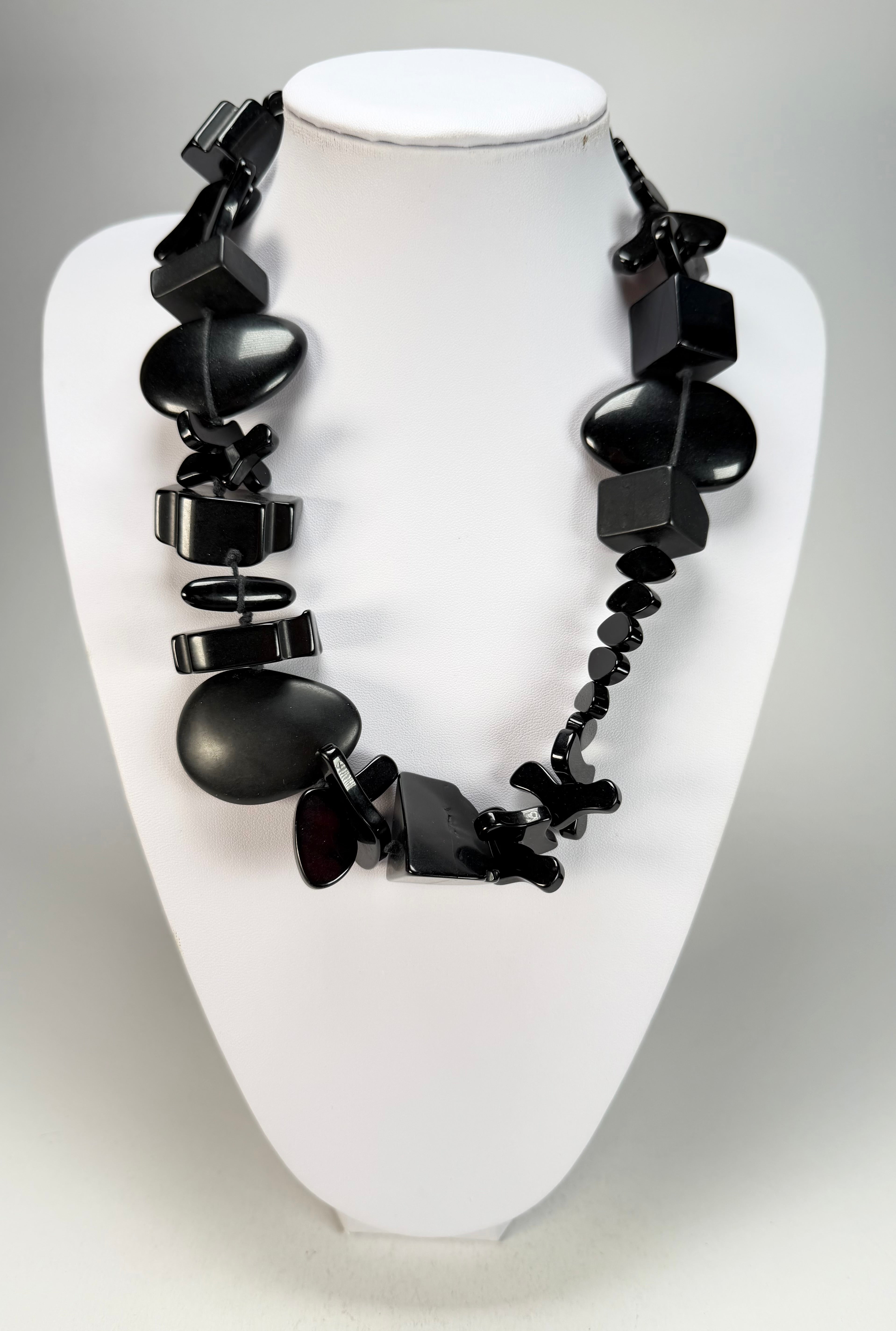 Sobral - Indiana "Noir" Black Mix 70cm Resin Necklace ( 000033 )