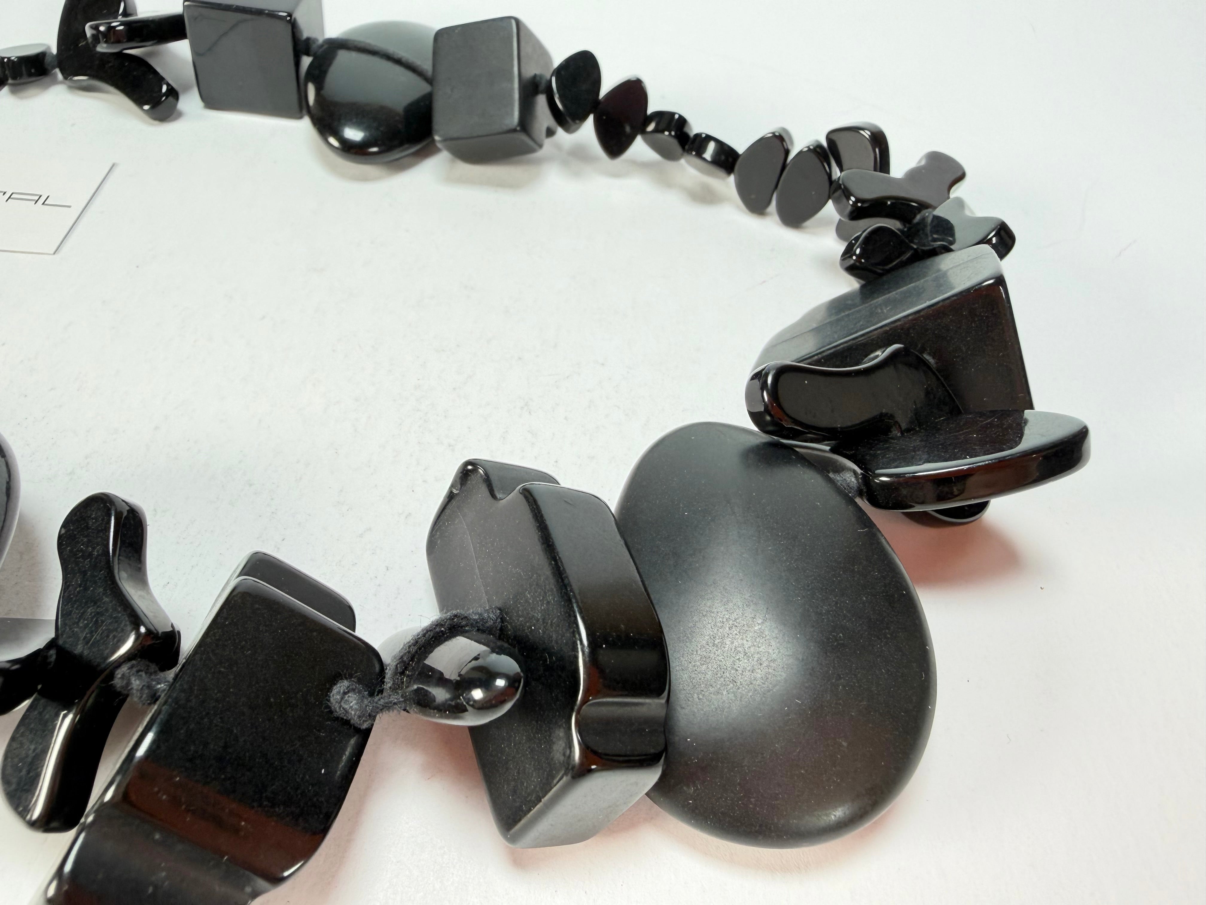 Sobral - Indiana "Noir" Black Mix 70cm Resin Necklace ( 000033 )