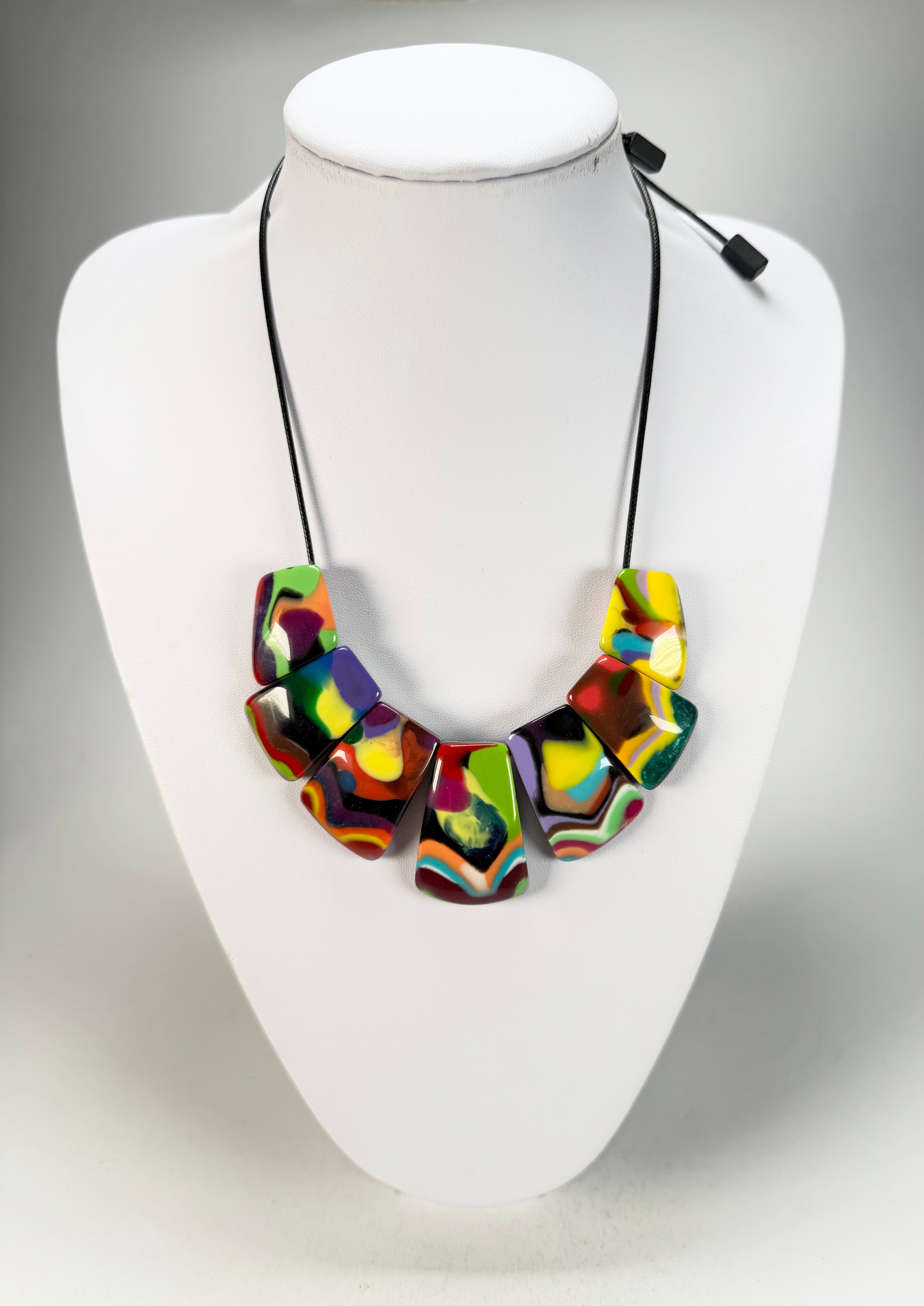 Sobral - Multi-Colour "Franz" Resin Necklace ( 003615 )