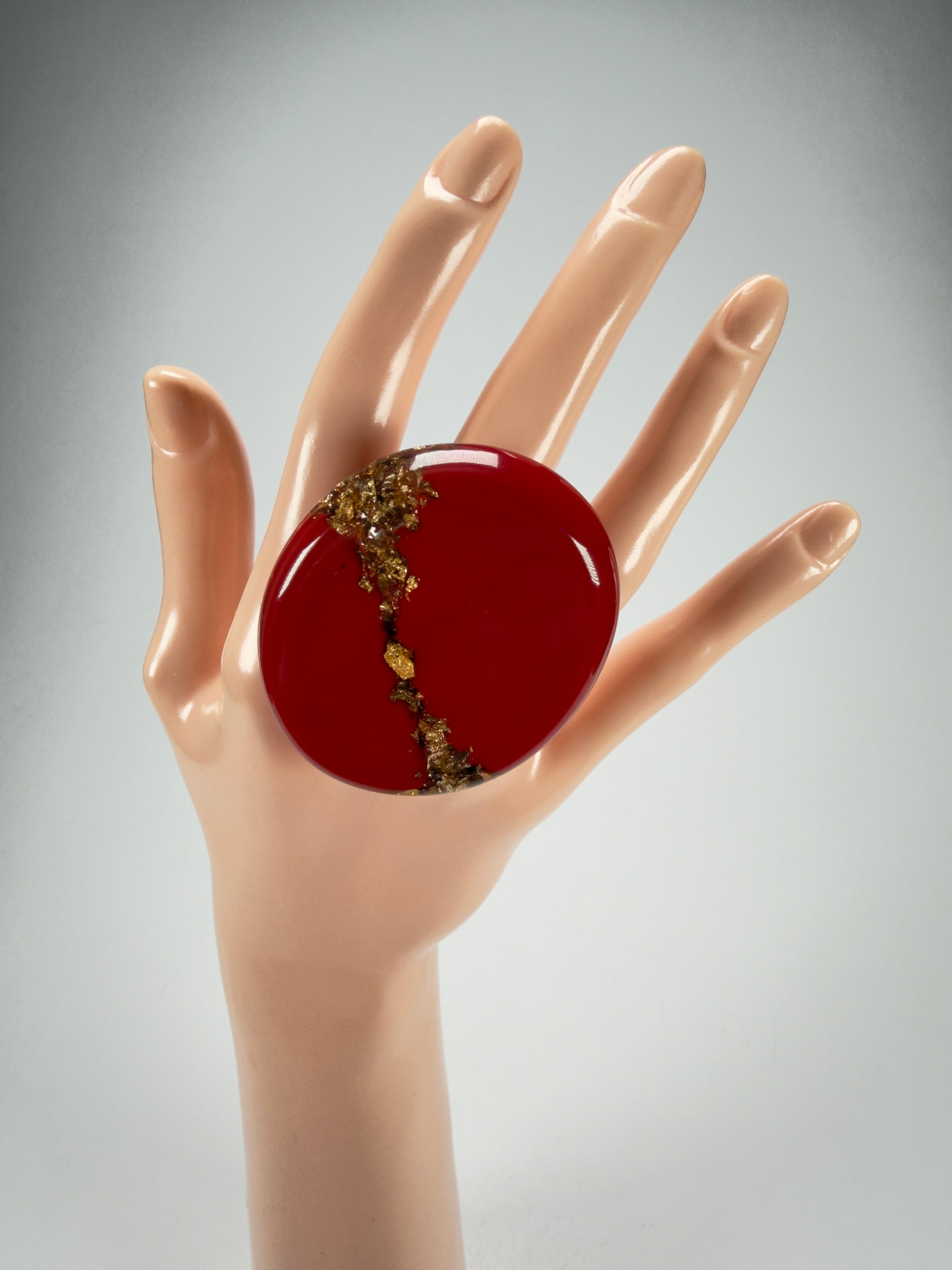 Sobral - Metalique "Munique" Orlando Red Resin Ring ( 005145 ) - Size UK Q / US 8