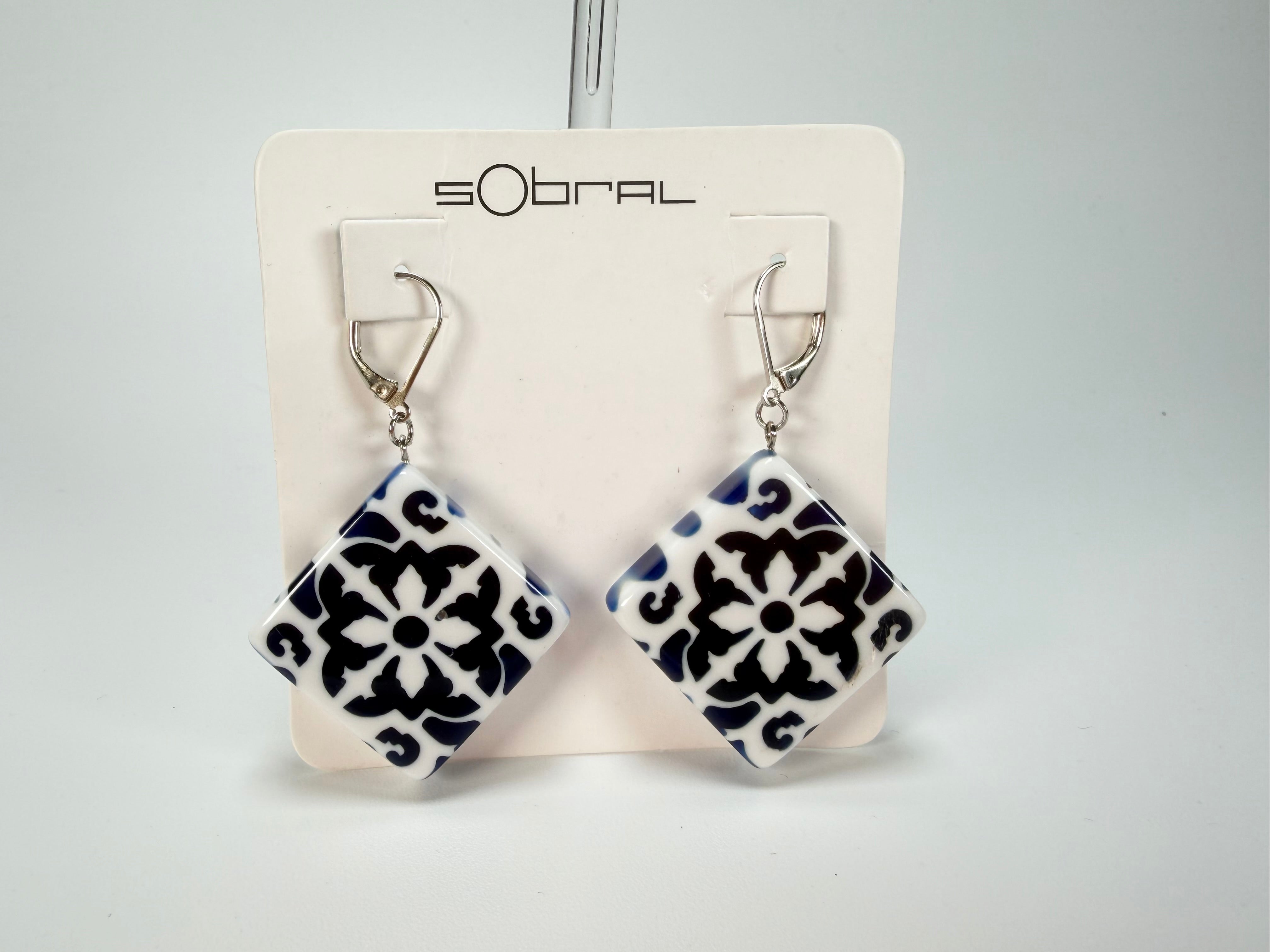 Sobral - Lisboa "Diamond Plate" Resin Earrings ( 005493 )