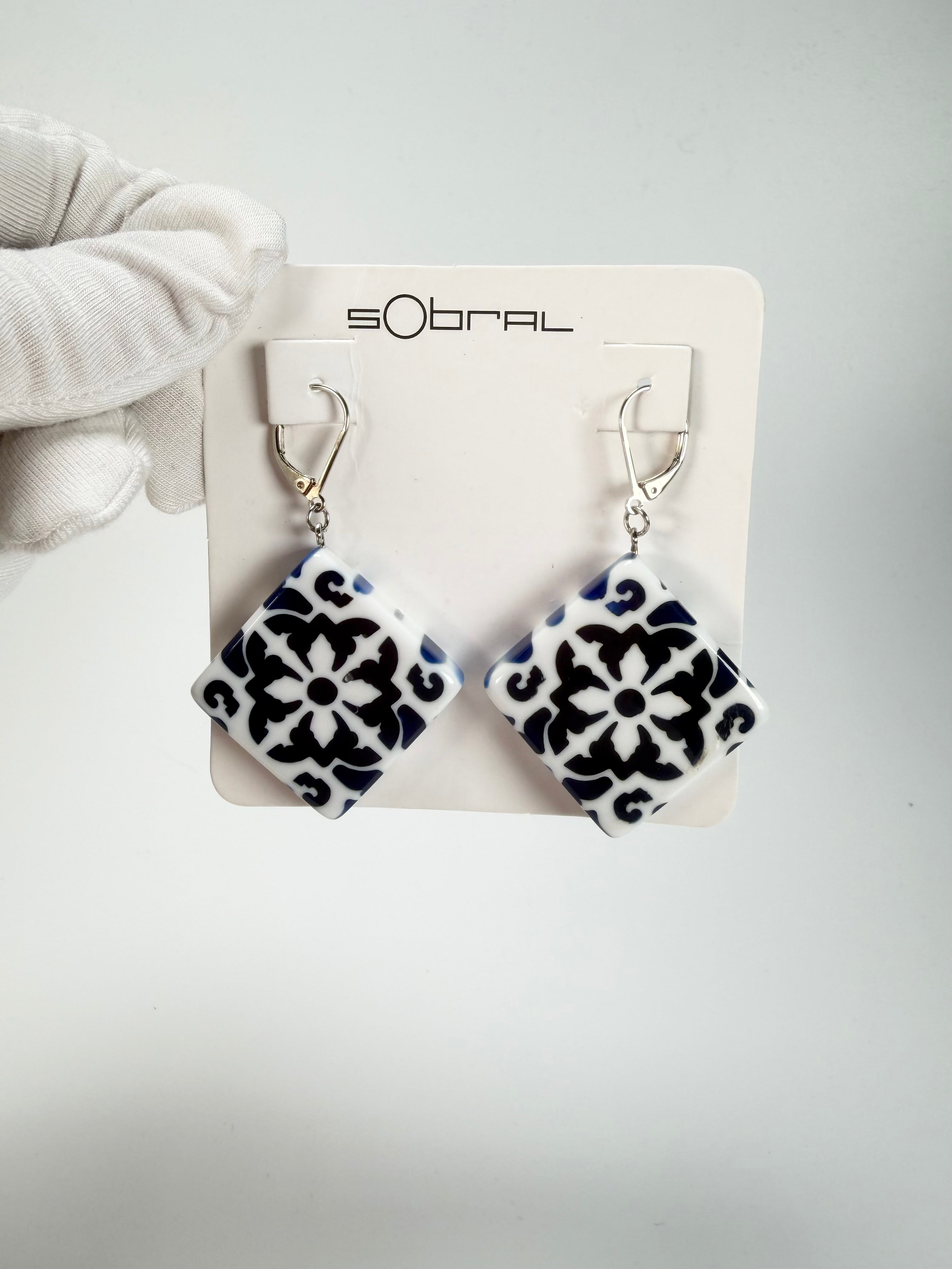 Sobral - Lisboa "Diamond Plate" Resin Earrings ( 005493 )