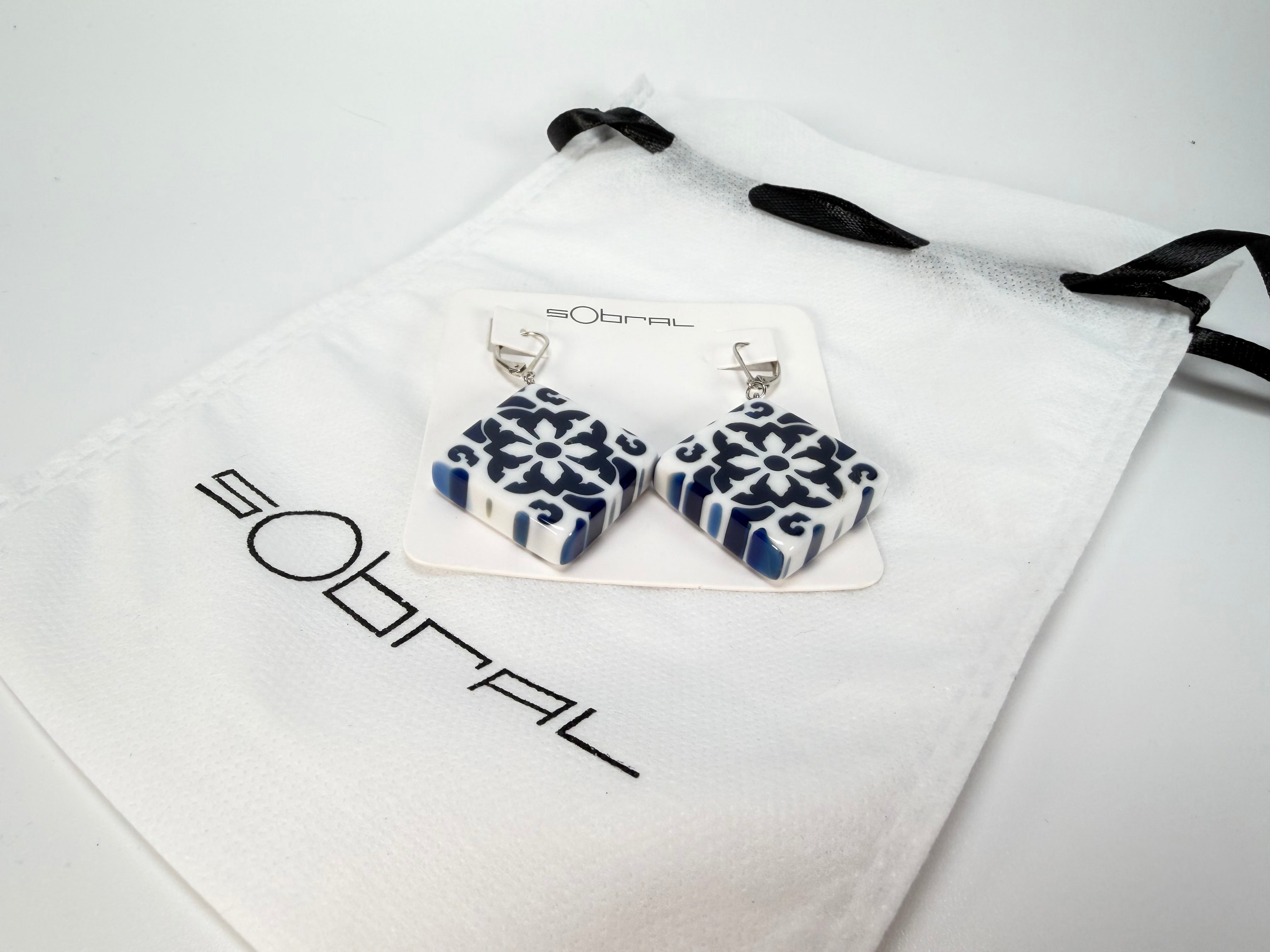 Sobral - Lisboa "Diamond Plate" Resin Earrings ( 005493 )