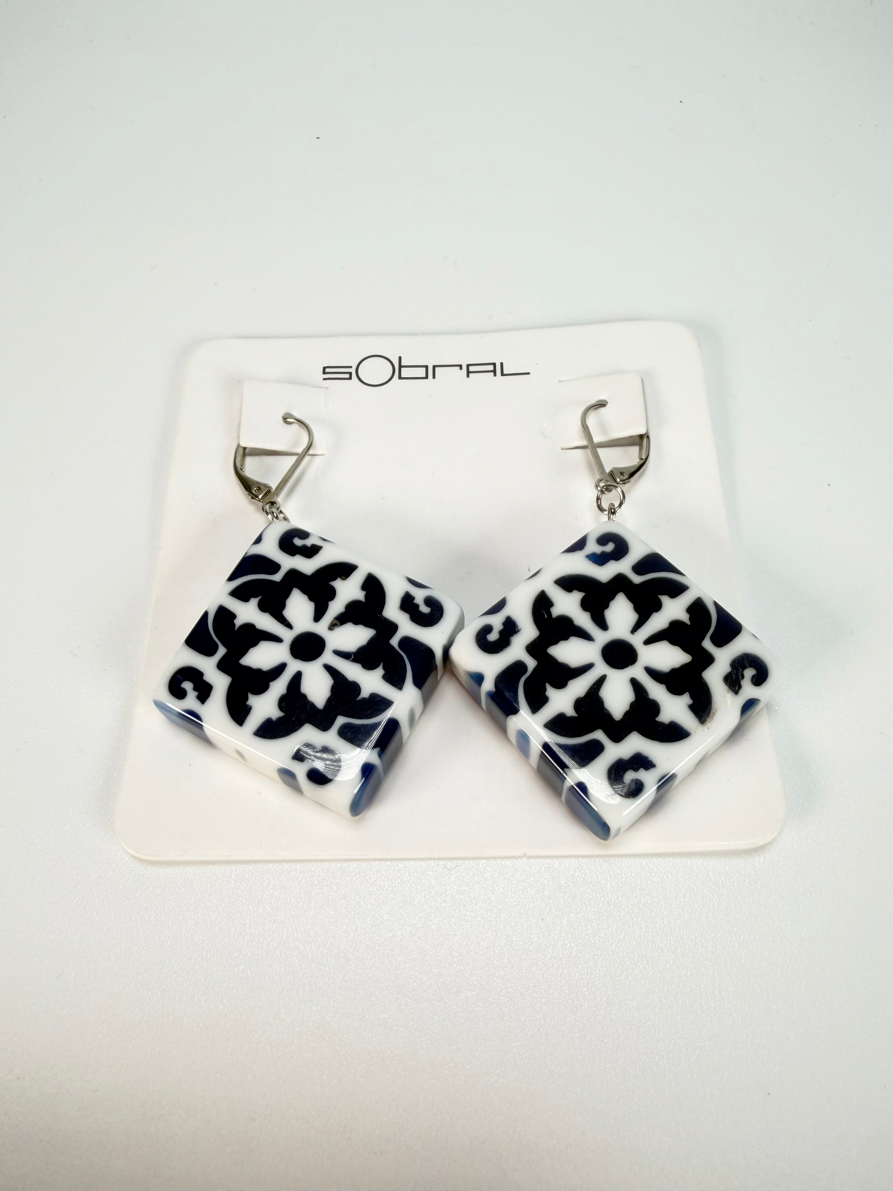 Sobral - Lisboa "Diamond Plate" Resin Earrings ( 005493 )
