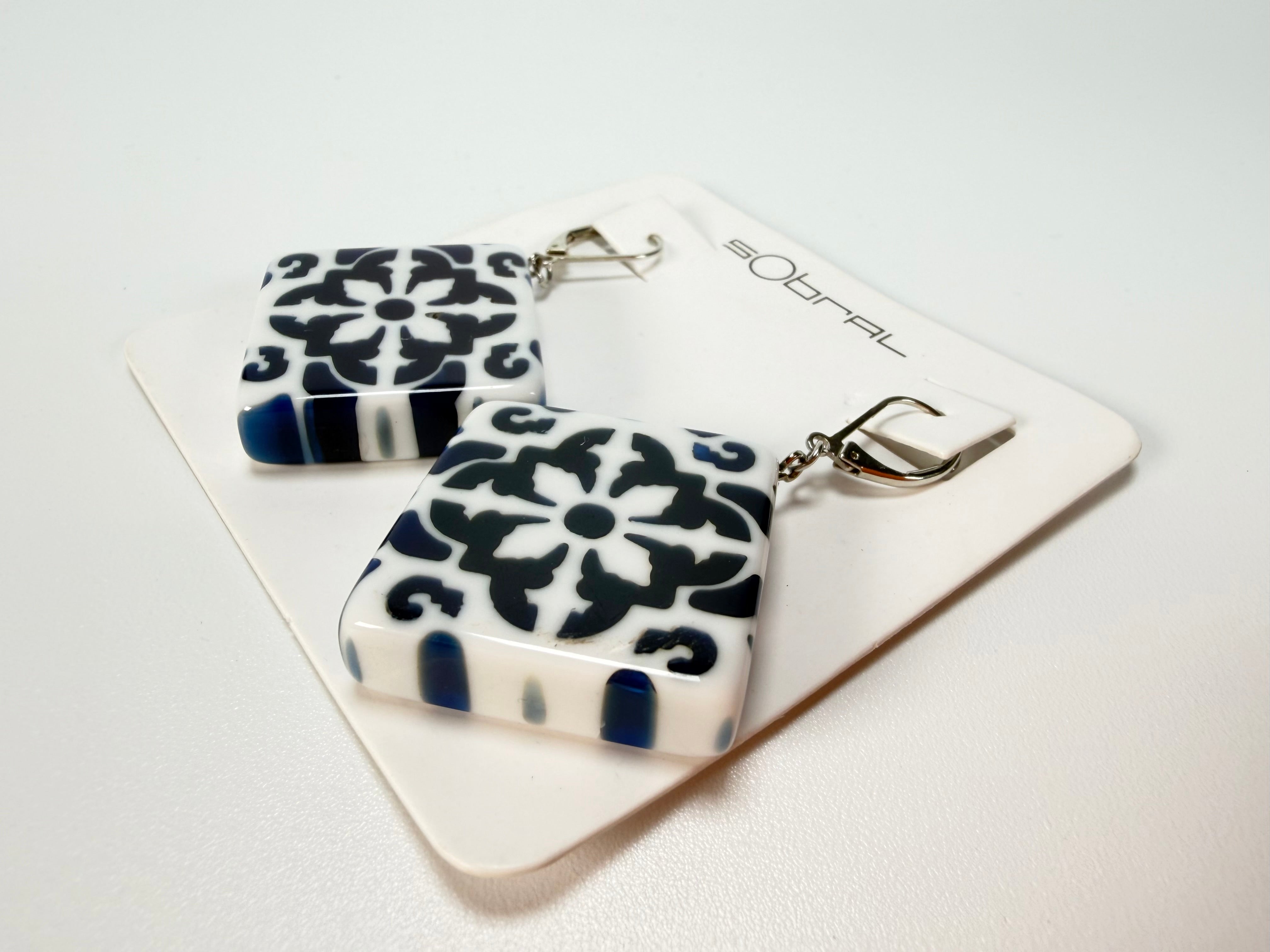 Sobral - Lisboa "Diamond Plate" Resin Earrings ( 005493 )