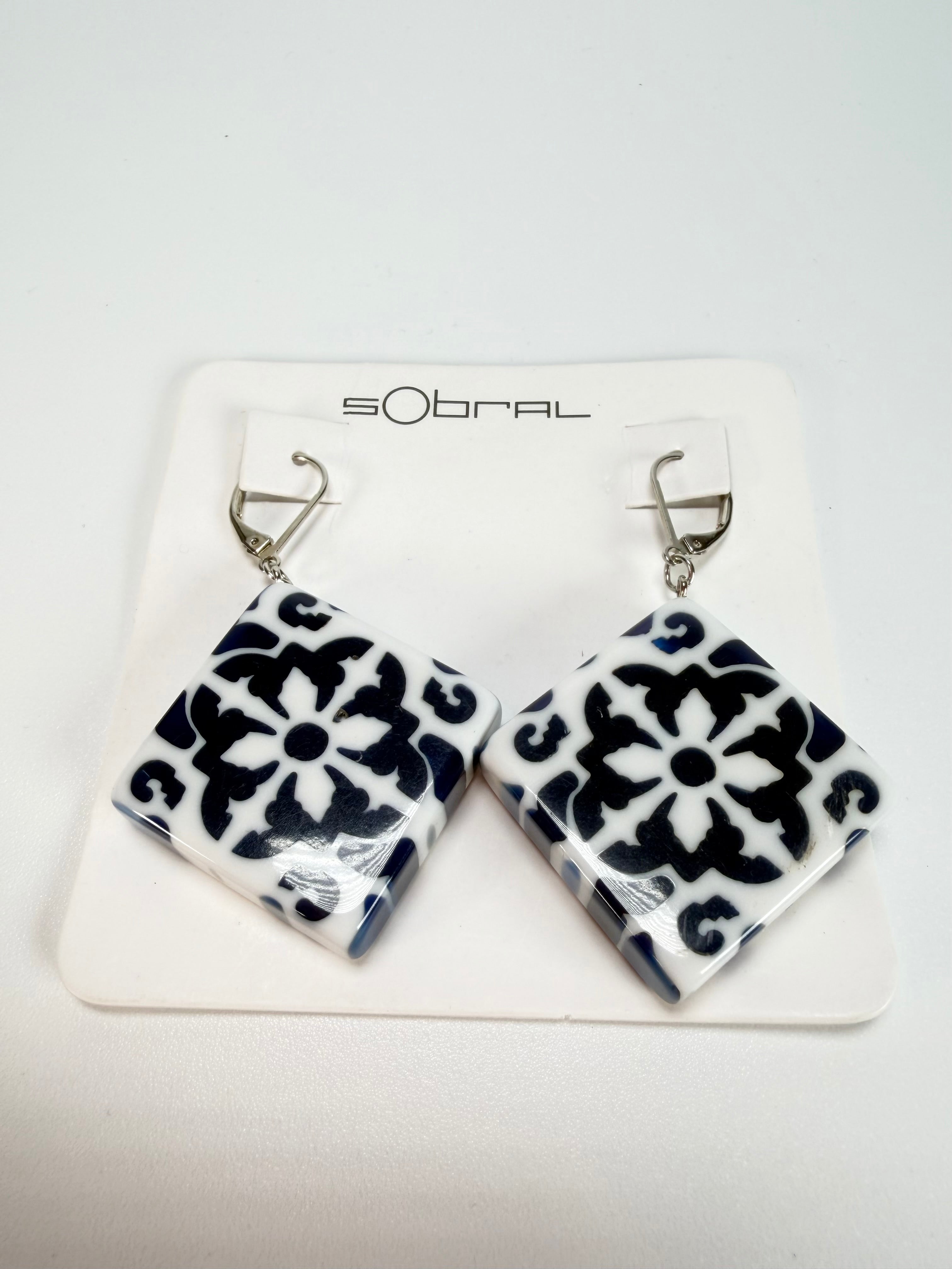 Sobral - Lisboa "Diamond Plate" Resin Earrings ( 005493 )