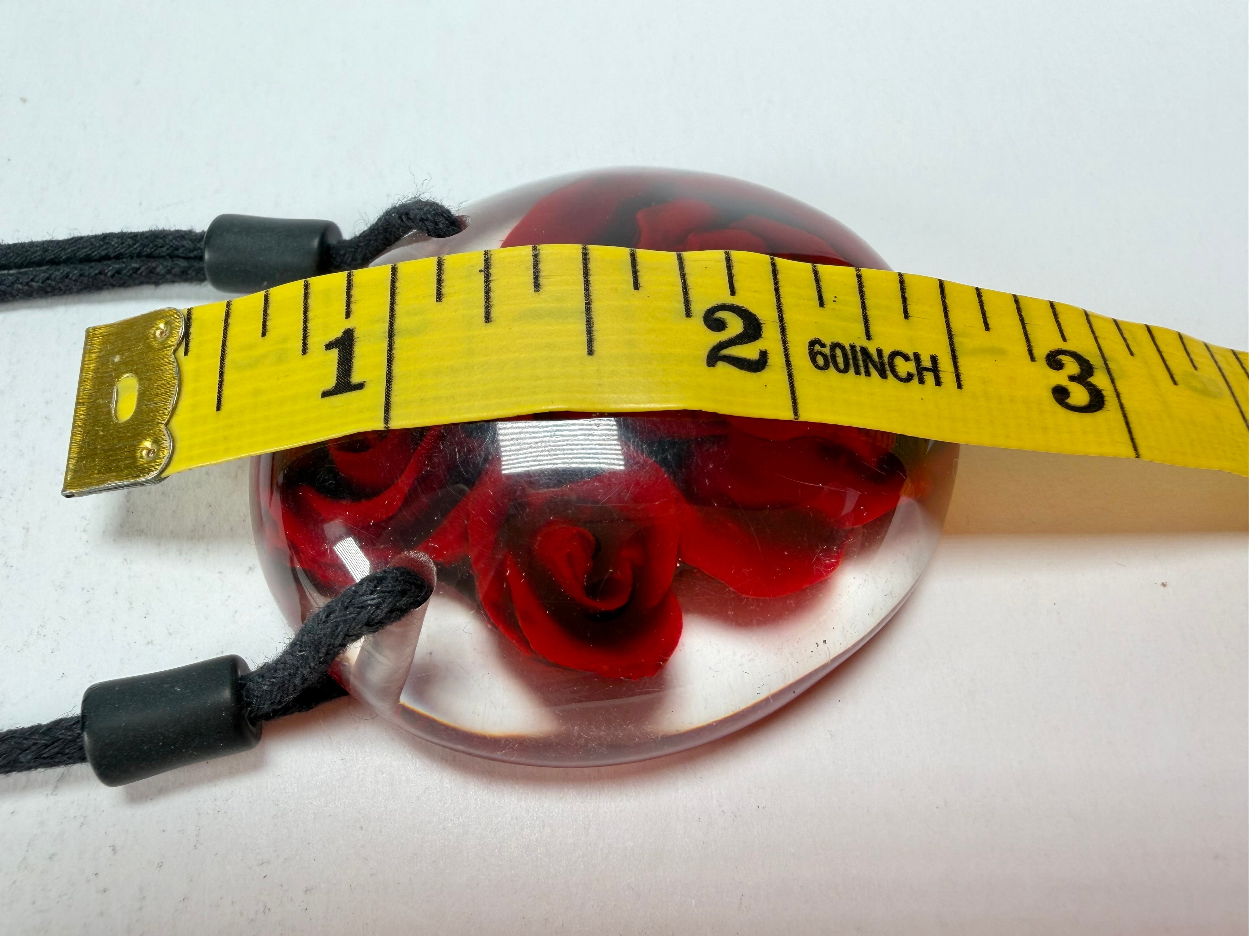 Sobral - Roses "Vega" Resin Necklace ( 003848 )