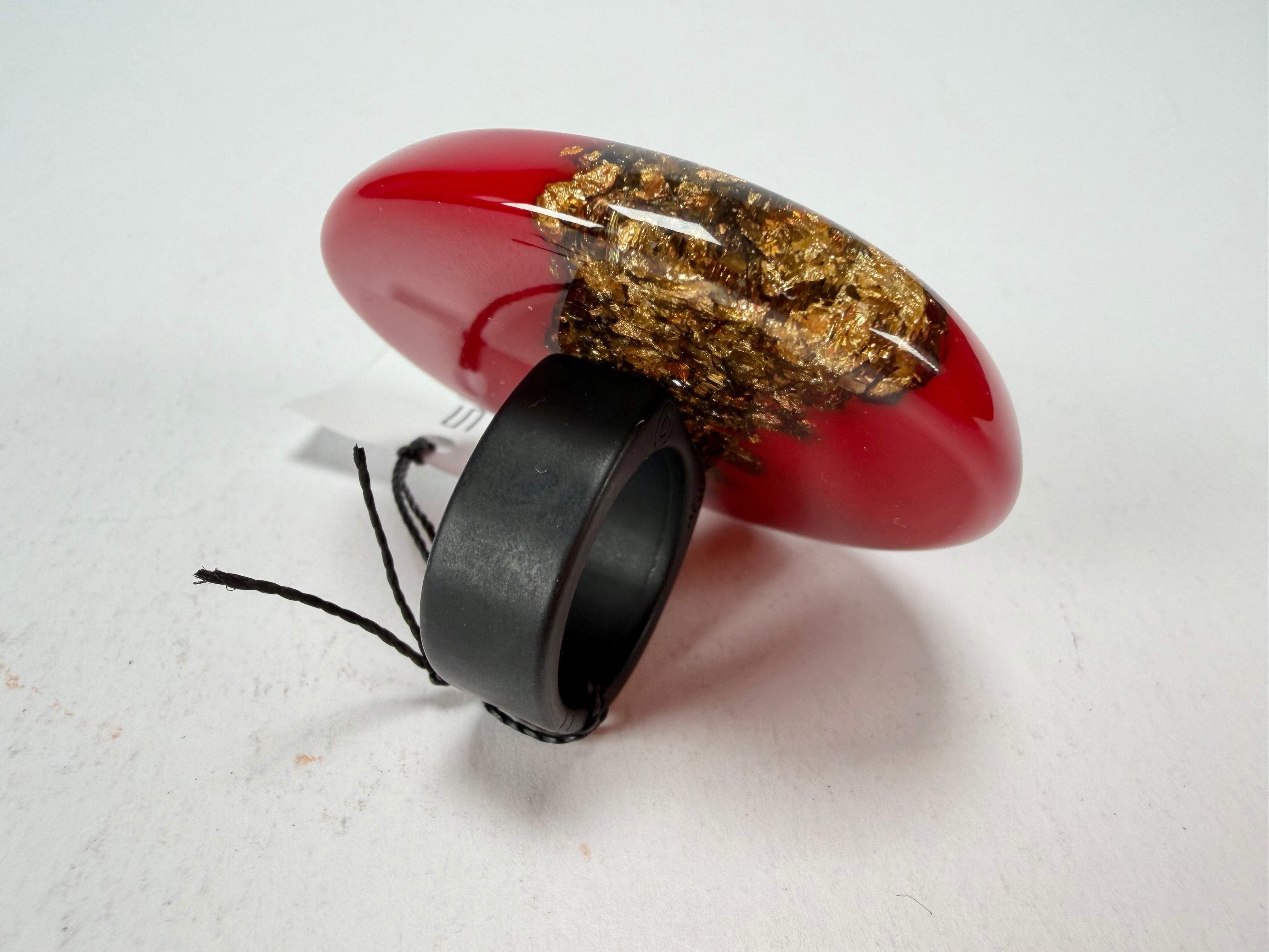 Sobral - Metalique "Munique" Orlando Red Resin Ring ( 005145 ) - Size UK Q / US 8