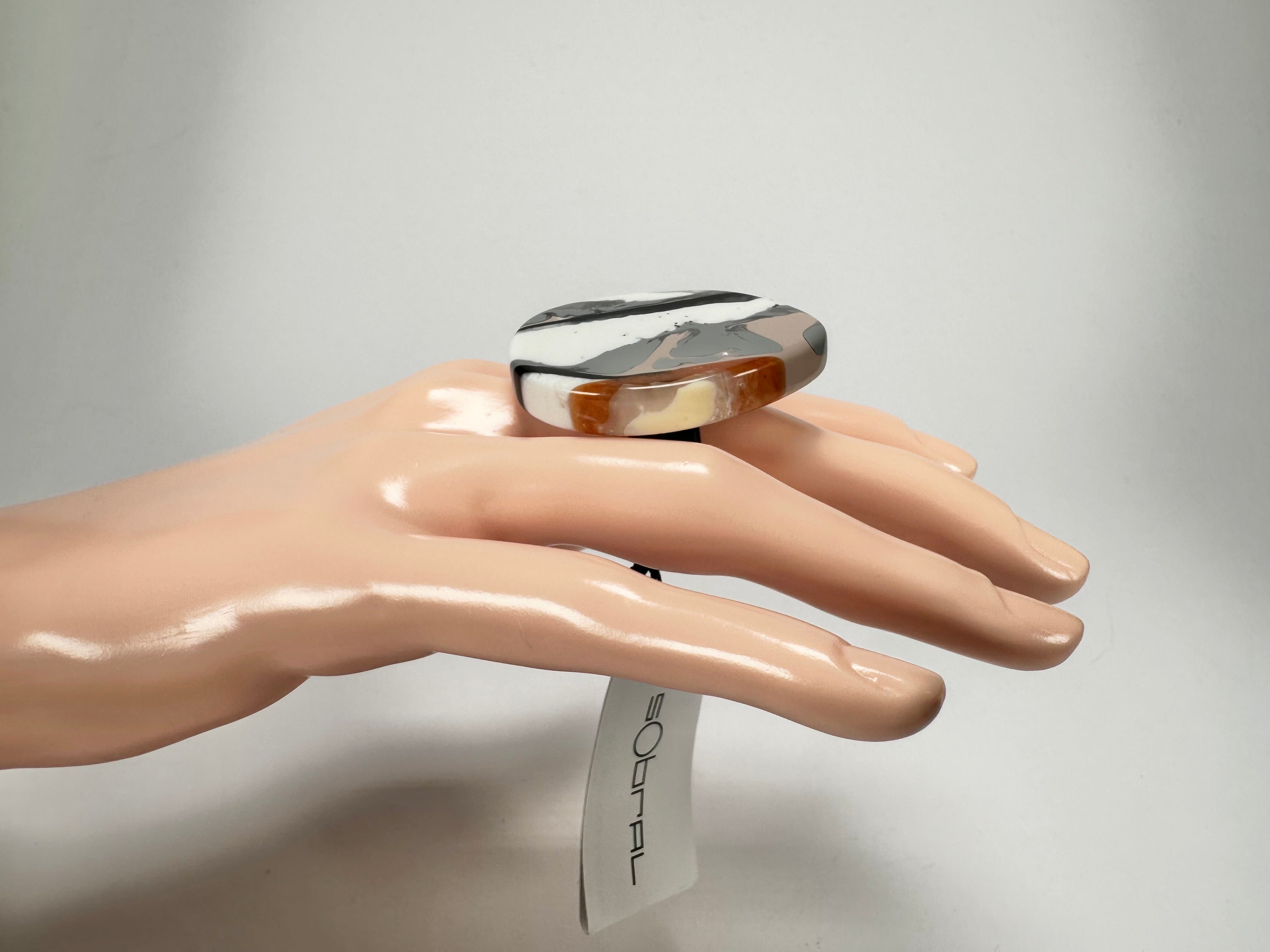 Sobral - Lágrima D'or "Namibia" Resin Ring ( 005113 ) - Size UK U / US 10.5