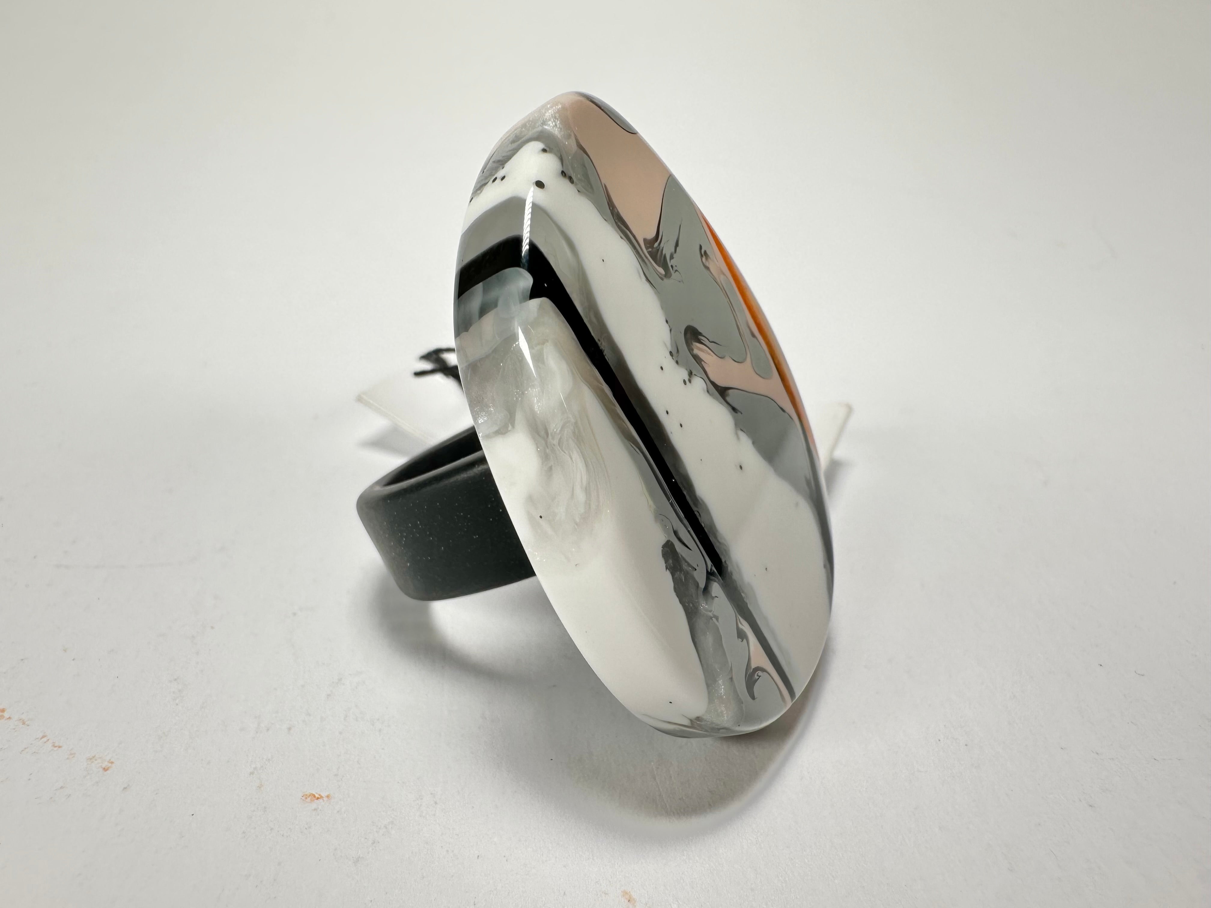 Sobral - Lágrima D'or "Namibia" Resin Ring ( 005113 ) - Size UK U / US 10.5