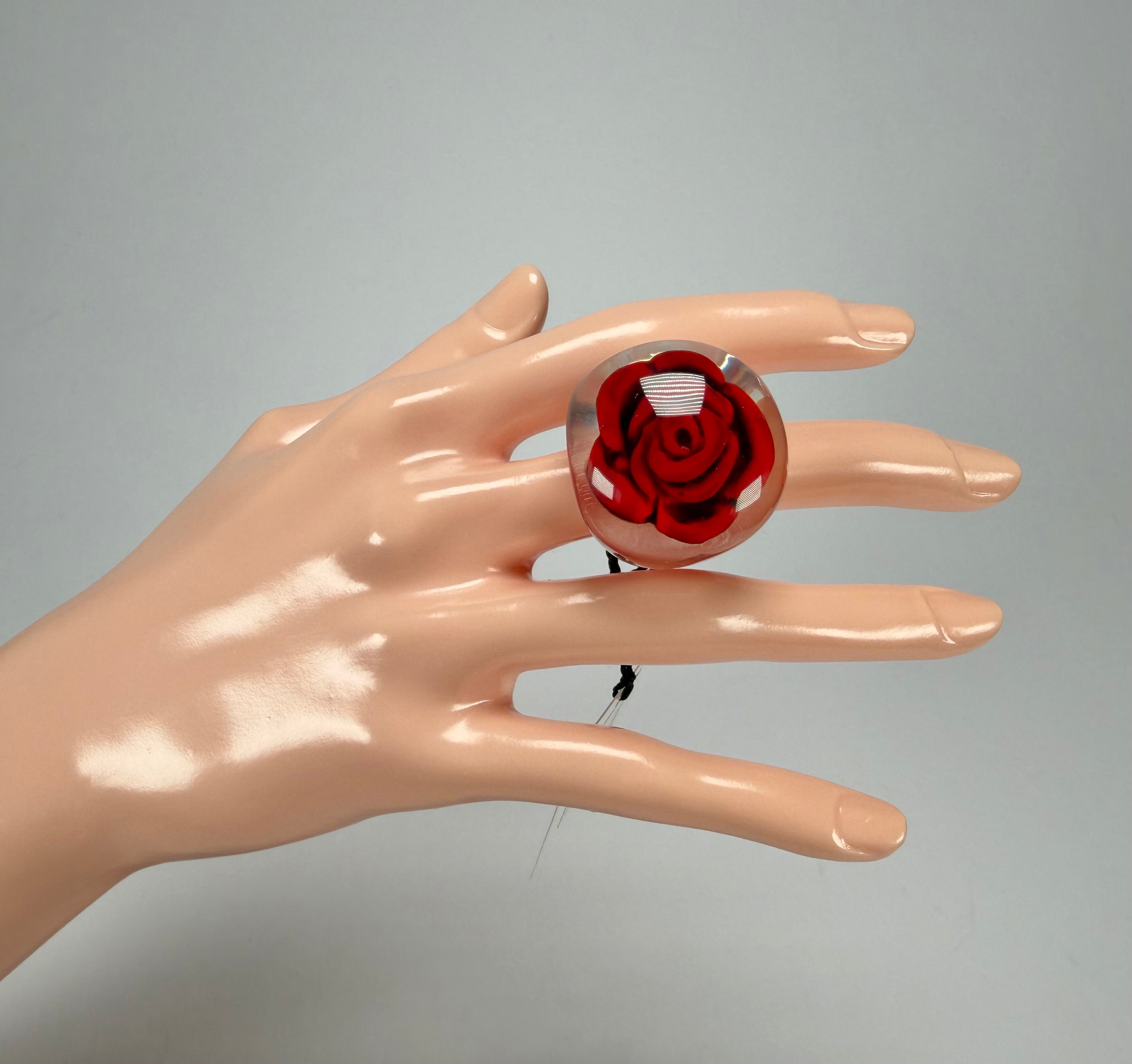 Sobral - Roses "Dukat Inteiro" Resin Ring ( 003852 ) - Size UK Q / US 8