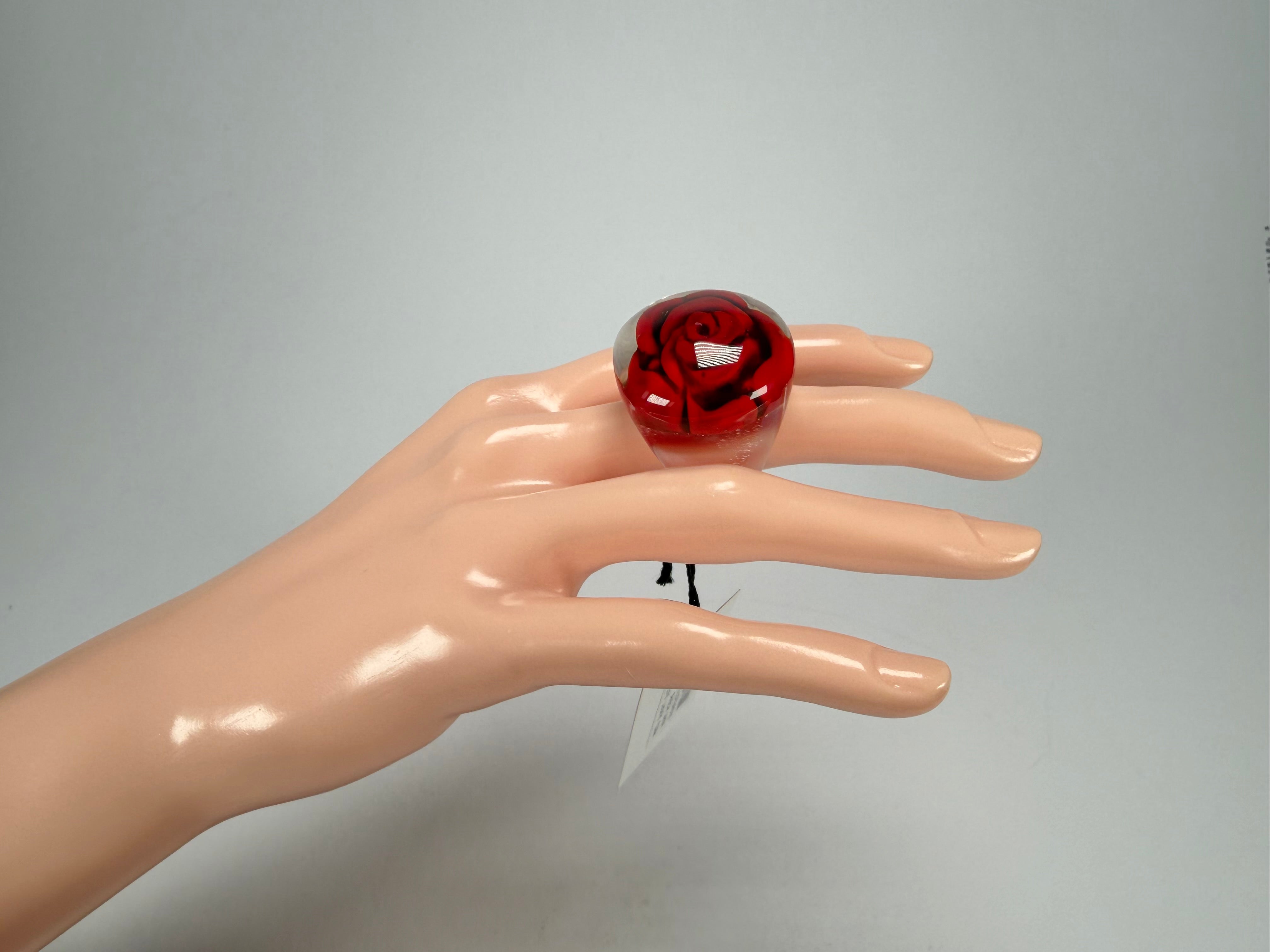 Sobral - Roses "Dukat Inteiro" Resin Ring ( 003852 ) - Size UK Q / US 8