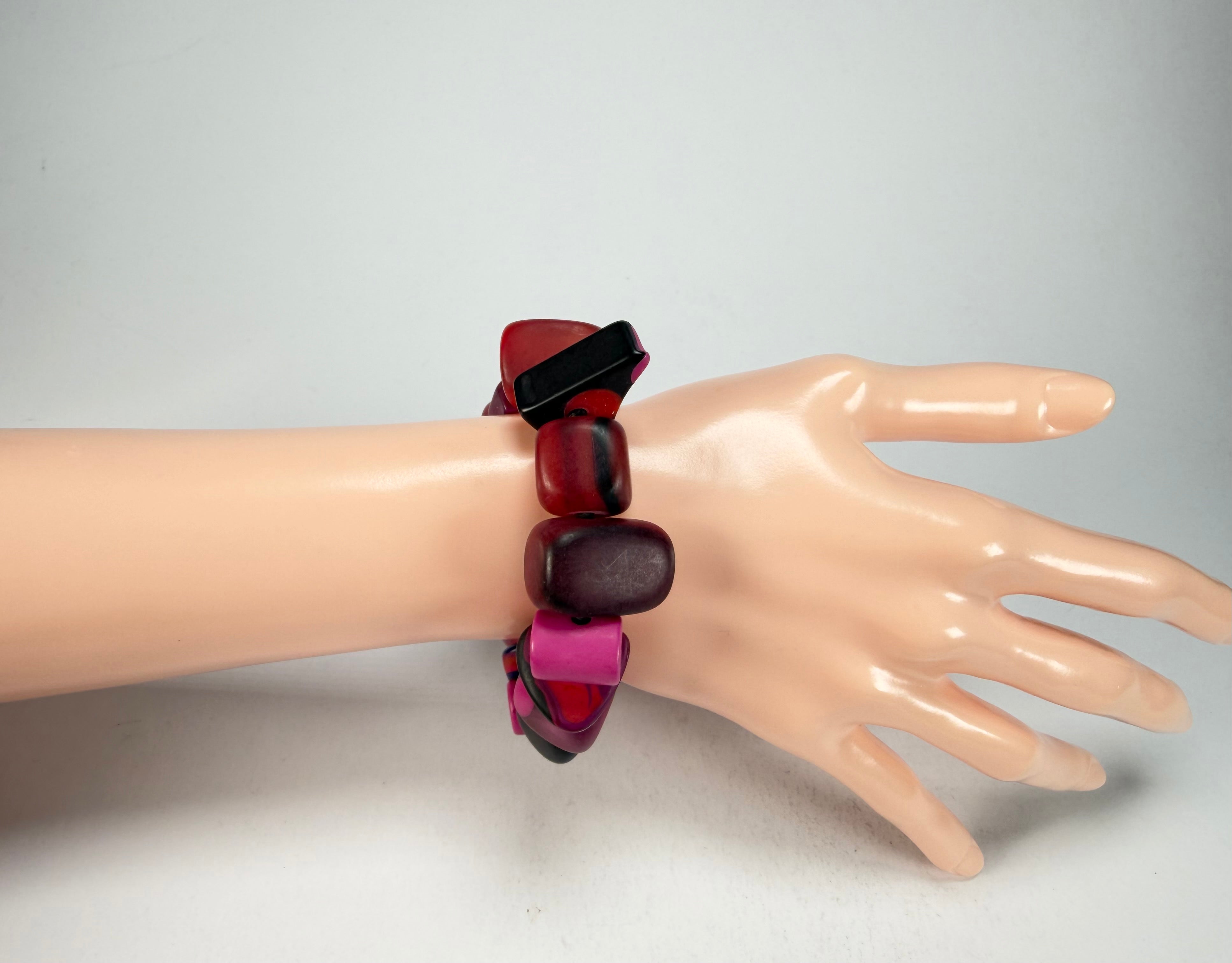 Sobral - Indiana "Cereja" Pink Elasticated Resin Bracelet ( 000210 )