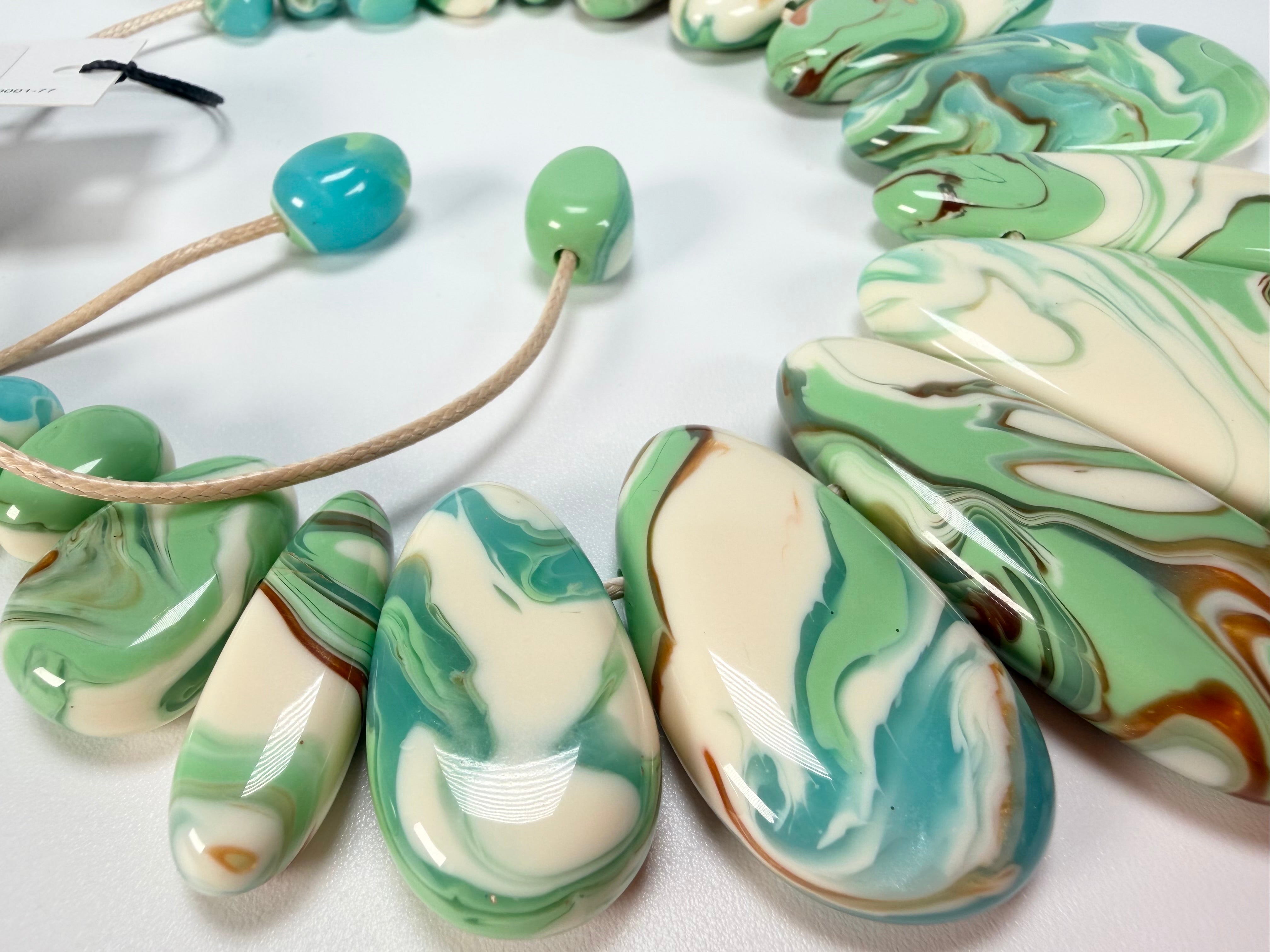 Sobral - Eteria "Marou" Resin Necklace ( 005422 )