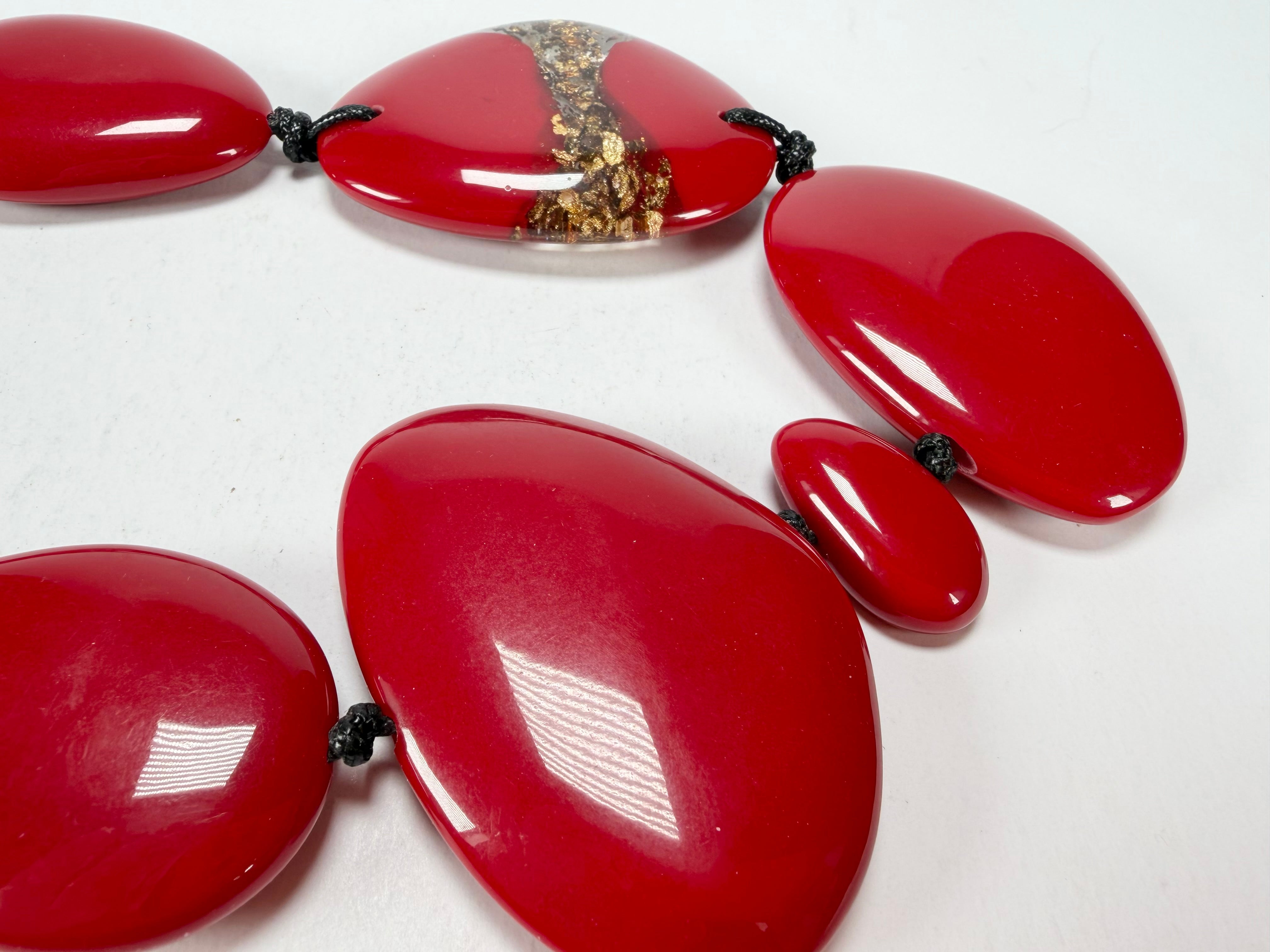 Sobral - Metalique Orlando "Carcassonne" Red Resin Necklace ( 004241 )