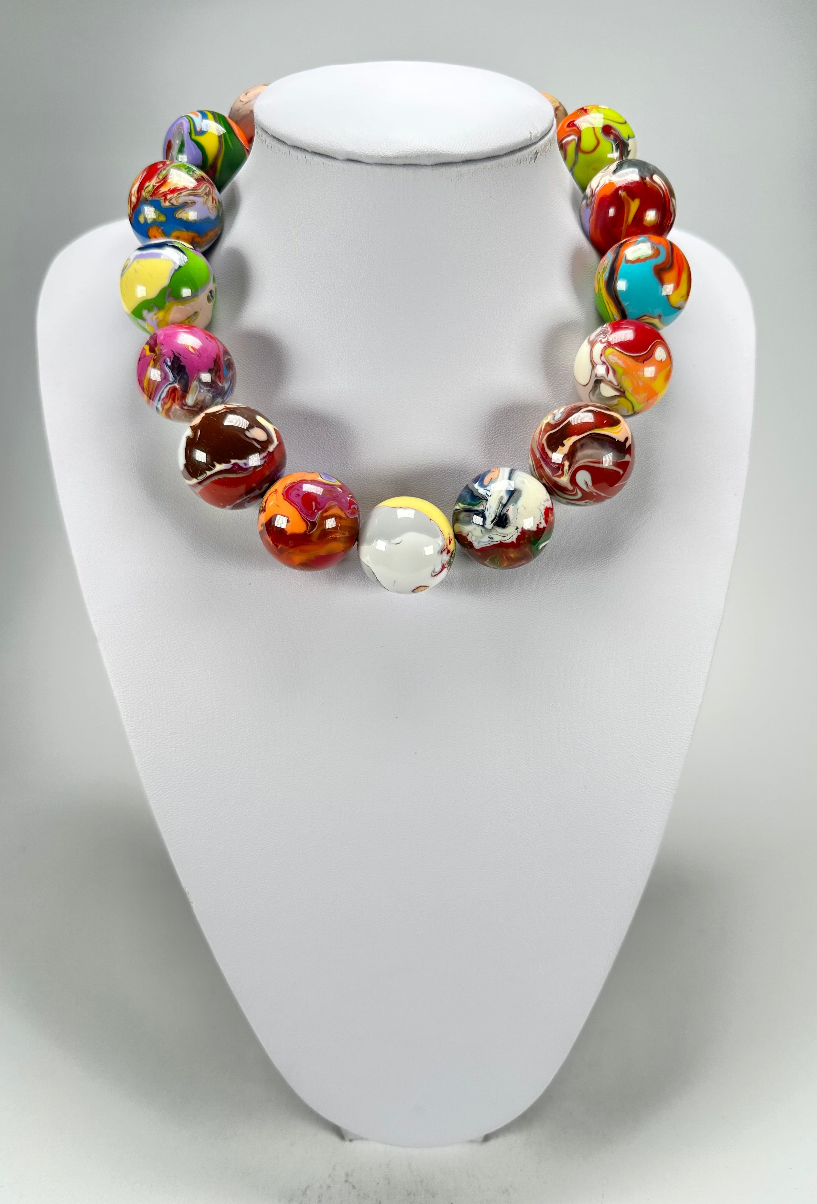 Sobral - Planets "Cluster" Studio Creation Pollock Resin Necklace ( 000000 )