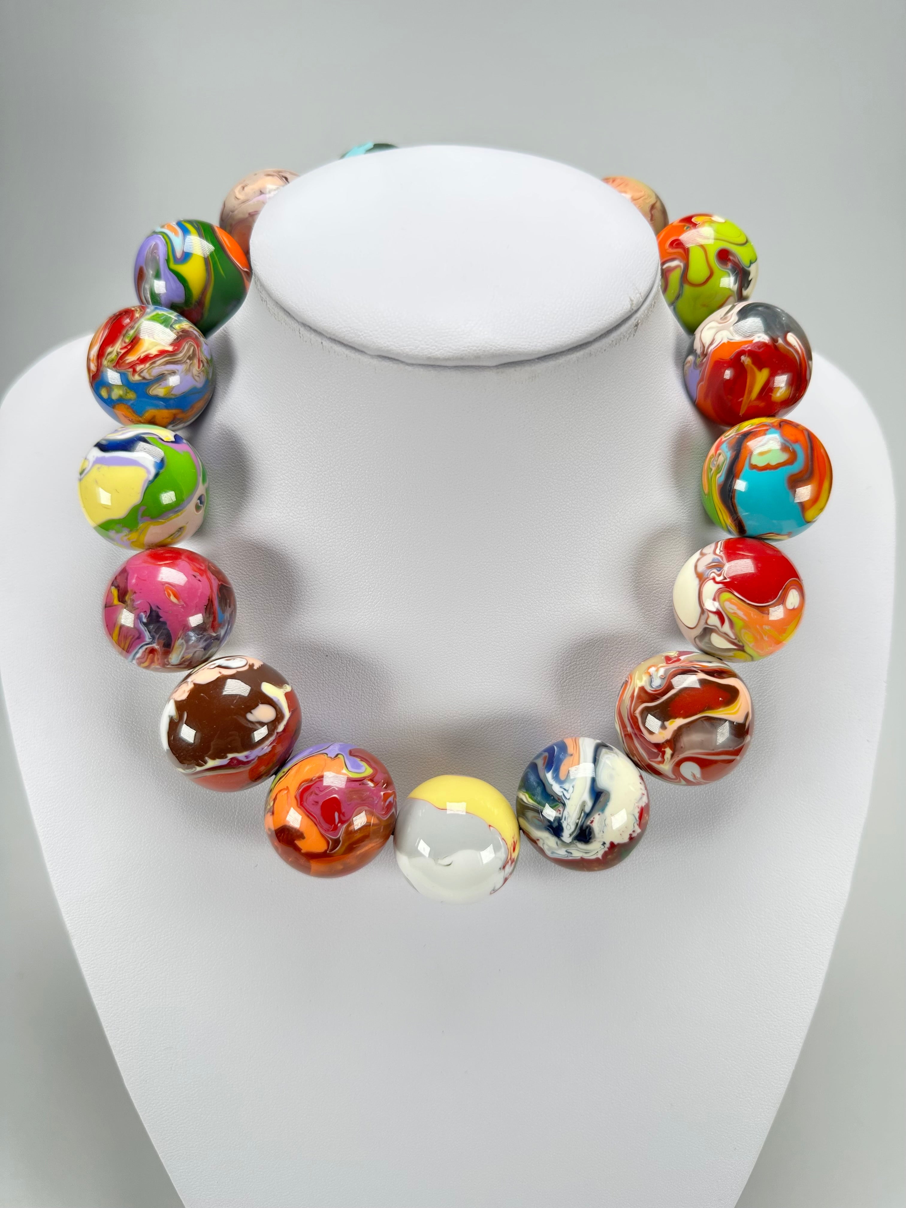 Sobral - Planets "Cluster" Studio Creation Pollock Resin Necklace ( 000000 )