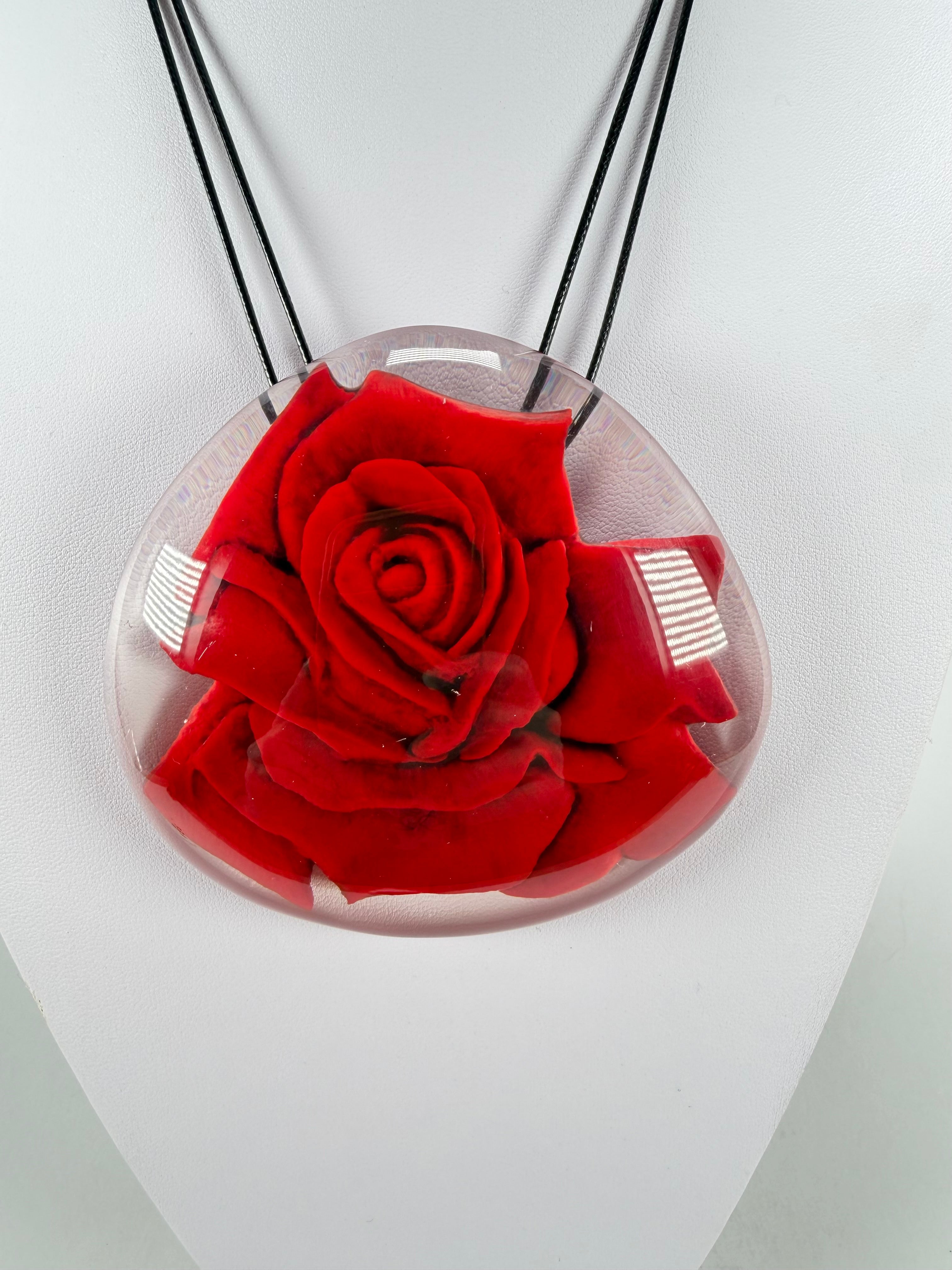 Sobral - Roses "WOW" Resin Necklace ( 003847 )